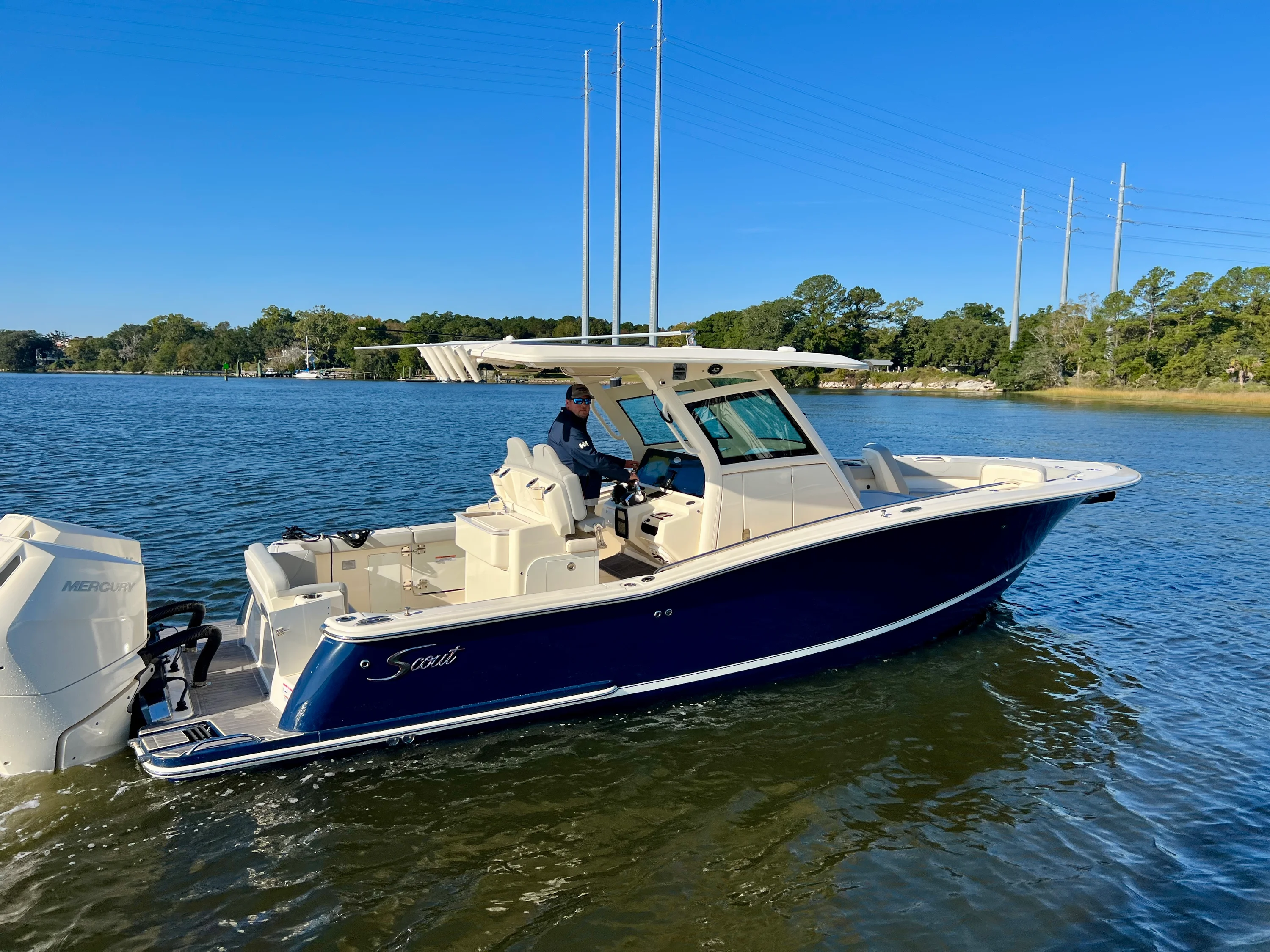 2024 Scout 305LXF Image Thumbnail #1