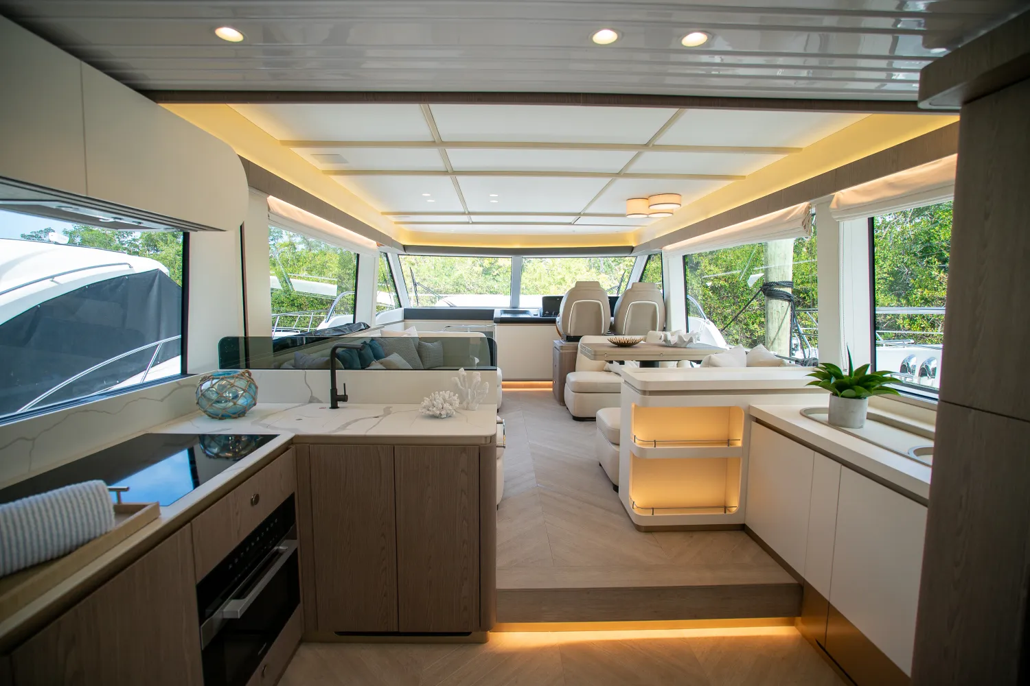 2025 Azimut Magellano 60 Image Thumbnail #8
