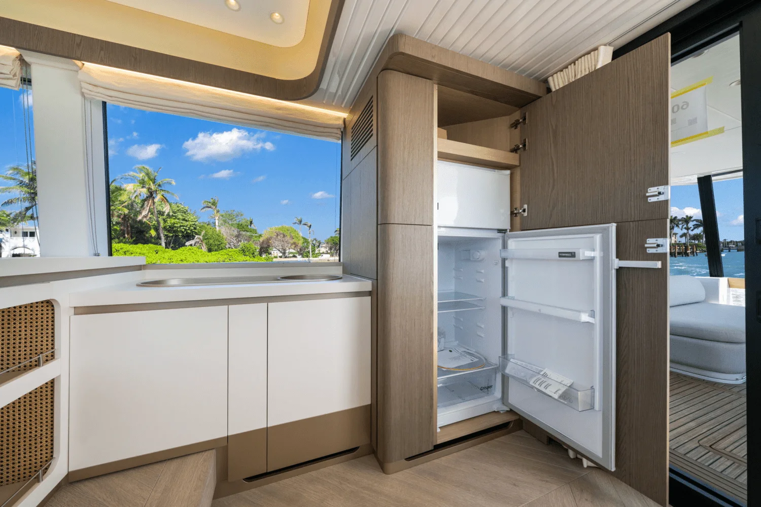 2025 Azimut
                                                             Magellano 60 Image Thumbnail #45