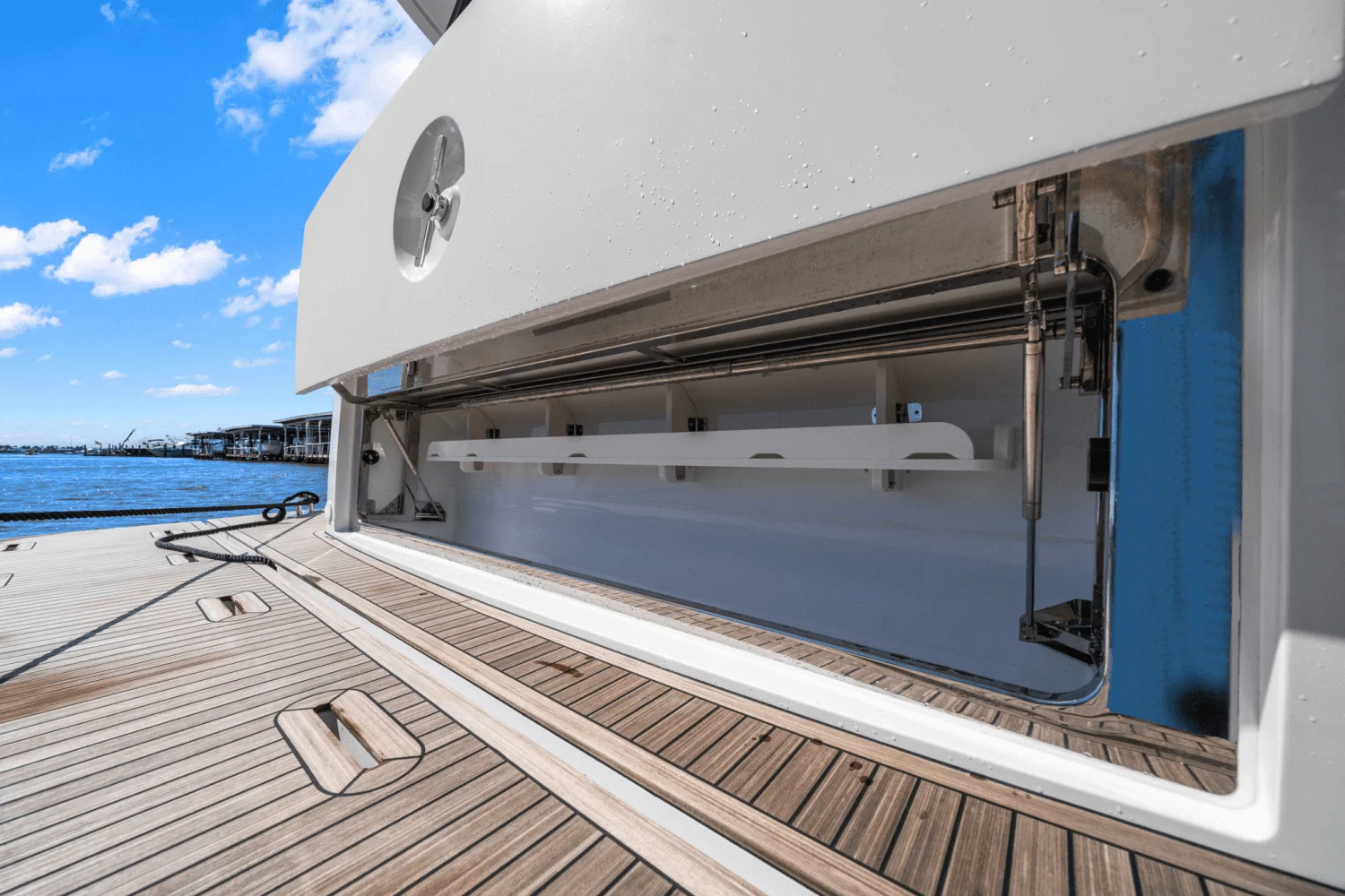 2025 Azimut
                                                             Magellano 60 Image Thumbnail #29