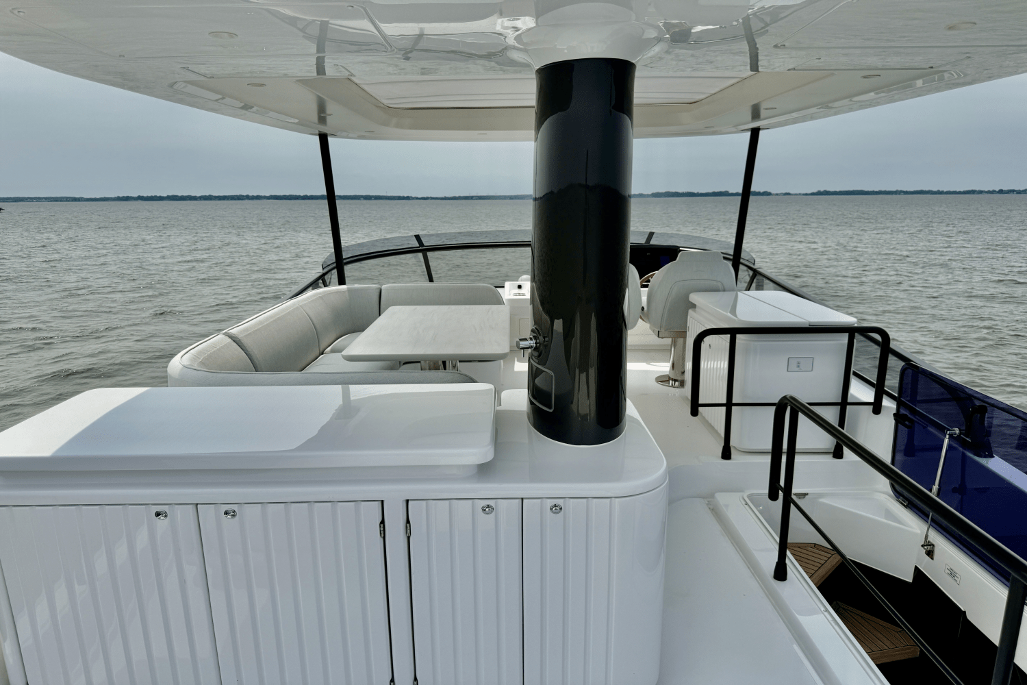 2026 Azimut
                                                             Magellano 60 Image Thumbnail #75