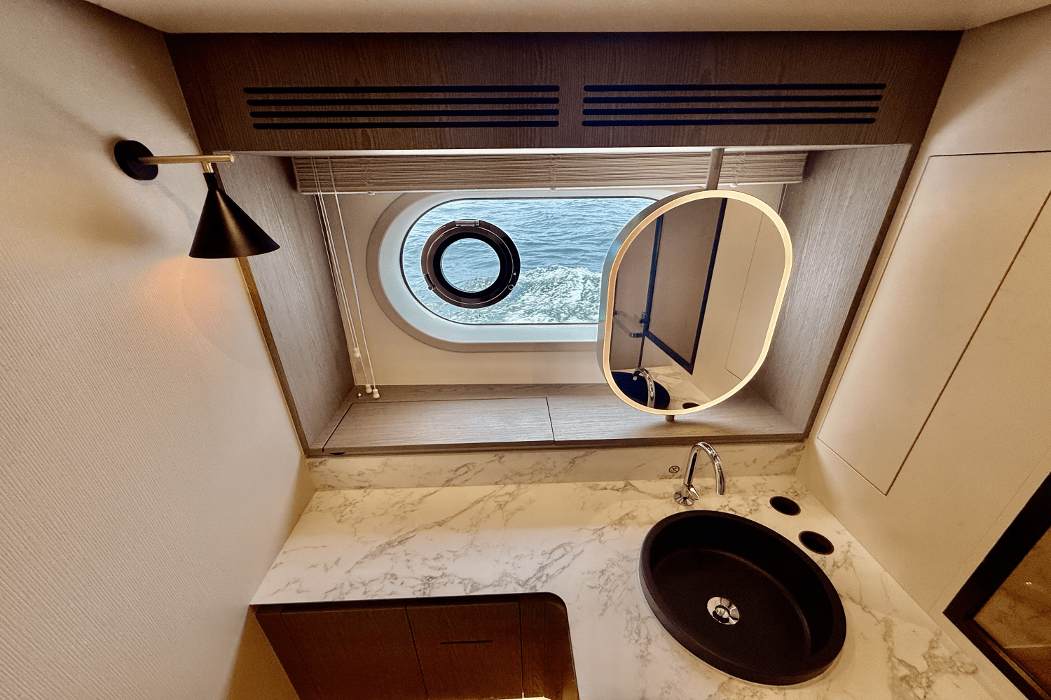 2026 Azimut
                                                             Magellano 60 Image Thumbnail #65
