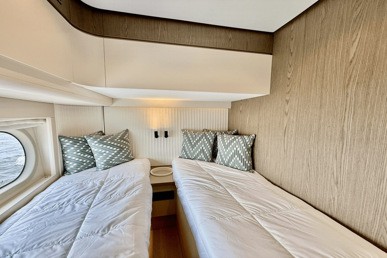 2026 Azimut
                                                             Magellano 60 Image Thumbnail #70