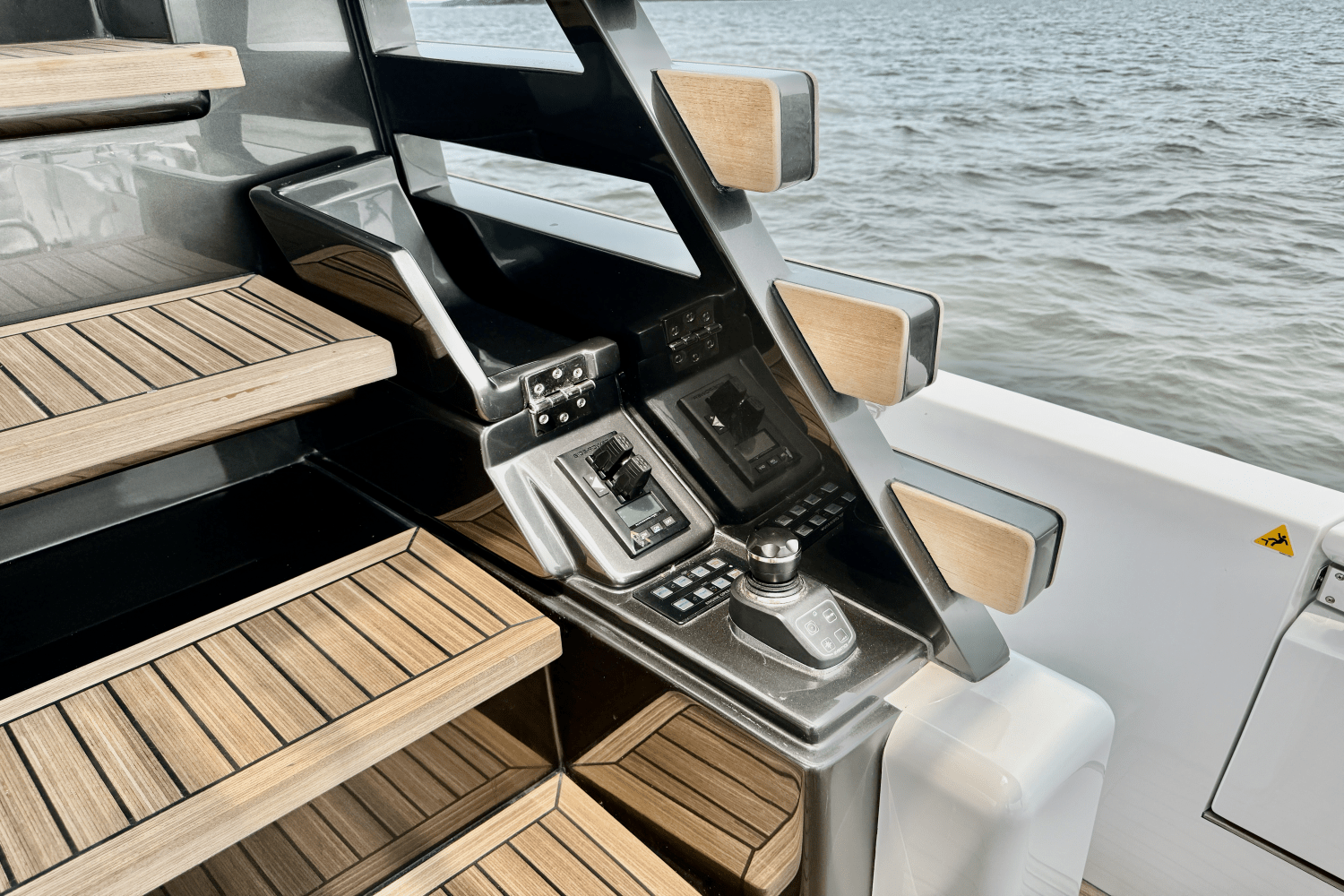 2026 Azimut
                                                             Magellano 60 Image Thumbnail #73