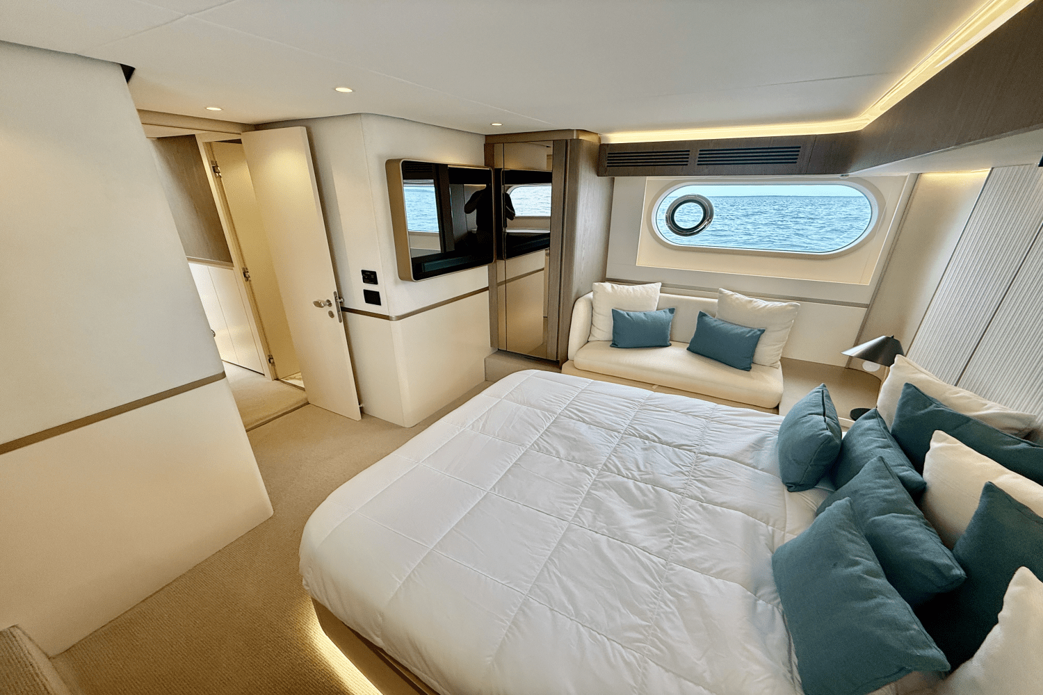 2026 Azimut
                                                             Magellano 60 Image Thumbnail #60
