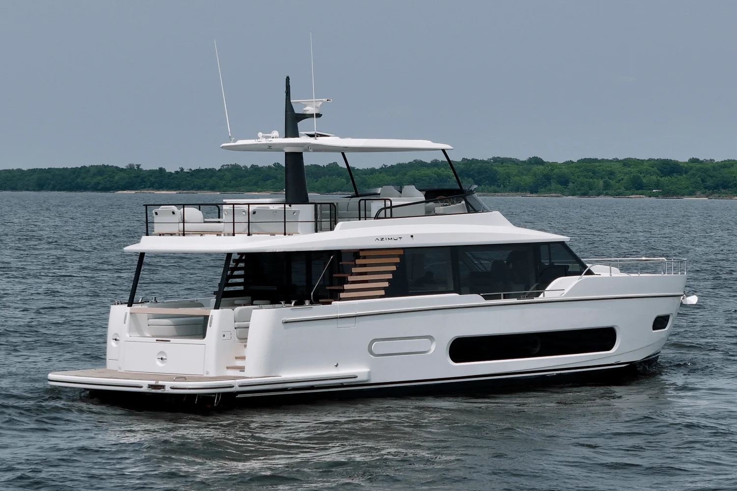 2026 Azimut Magellano 60 Image Thumbnail #3