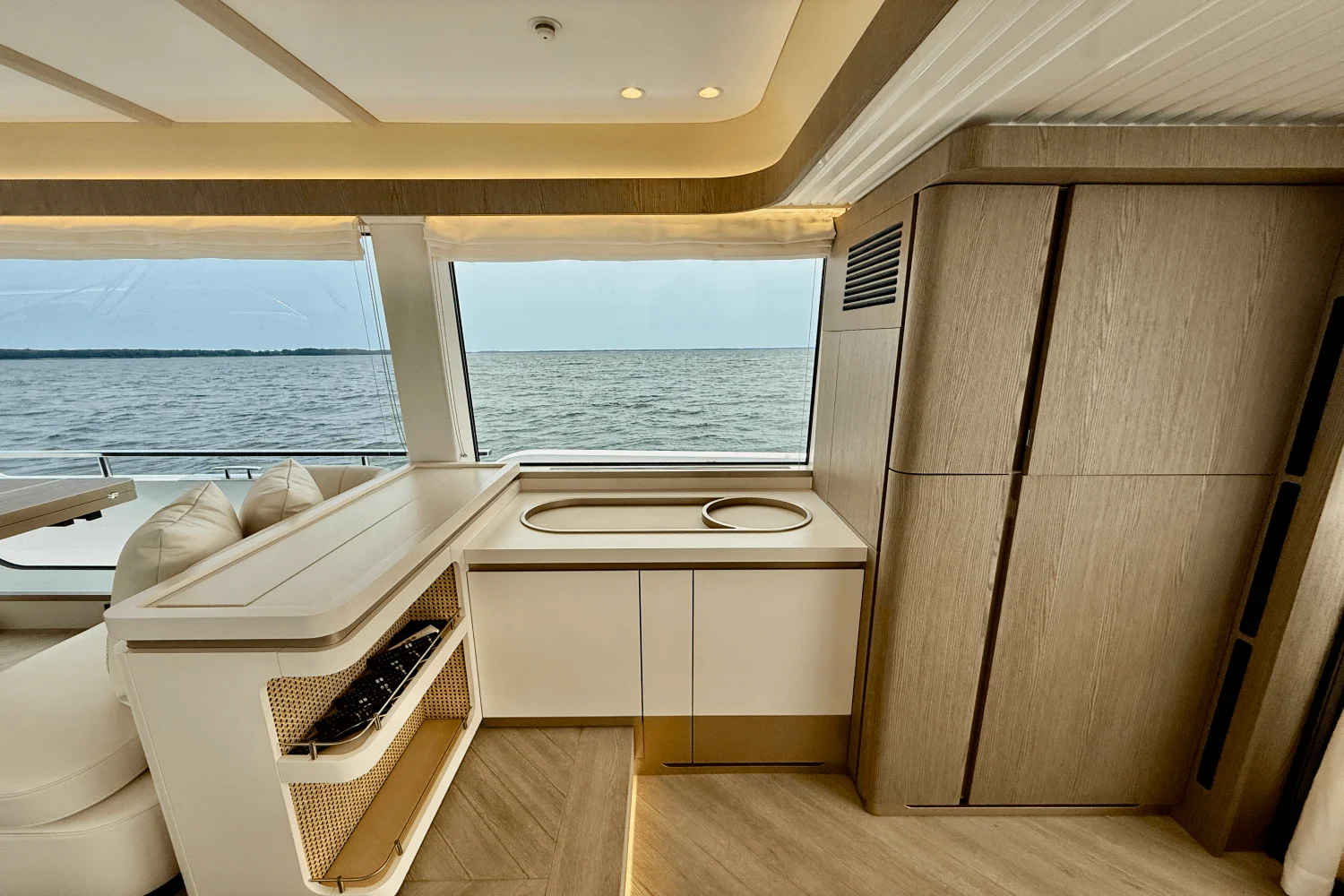 2026 Azimut Magellano 60 Image Thumbnail #38