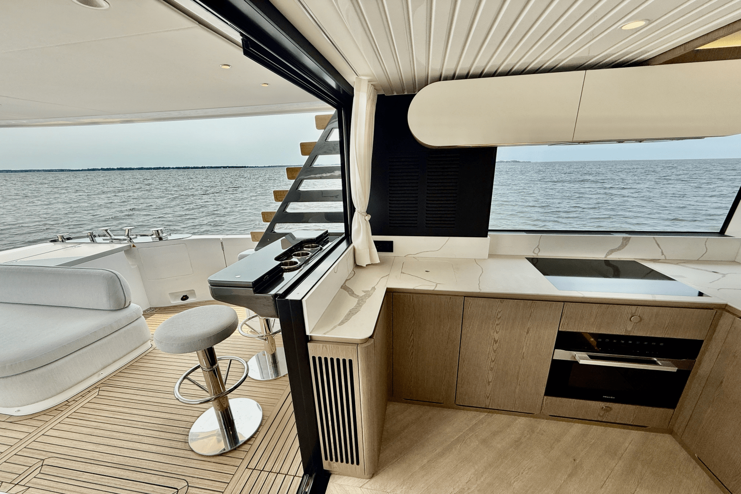 2026 Azimut
                                                             Magellano 60 Image Thumbnail #34