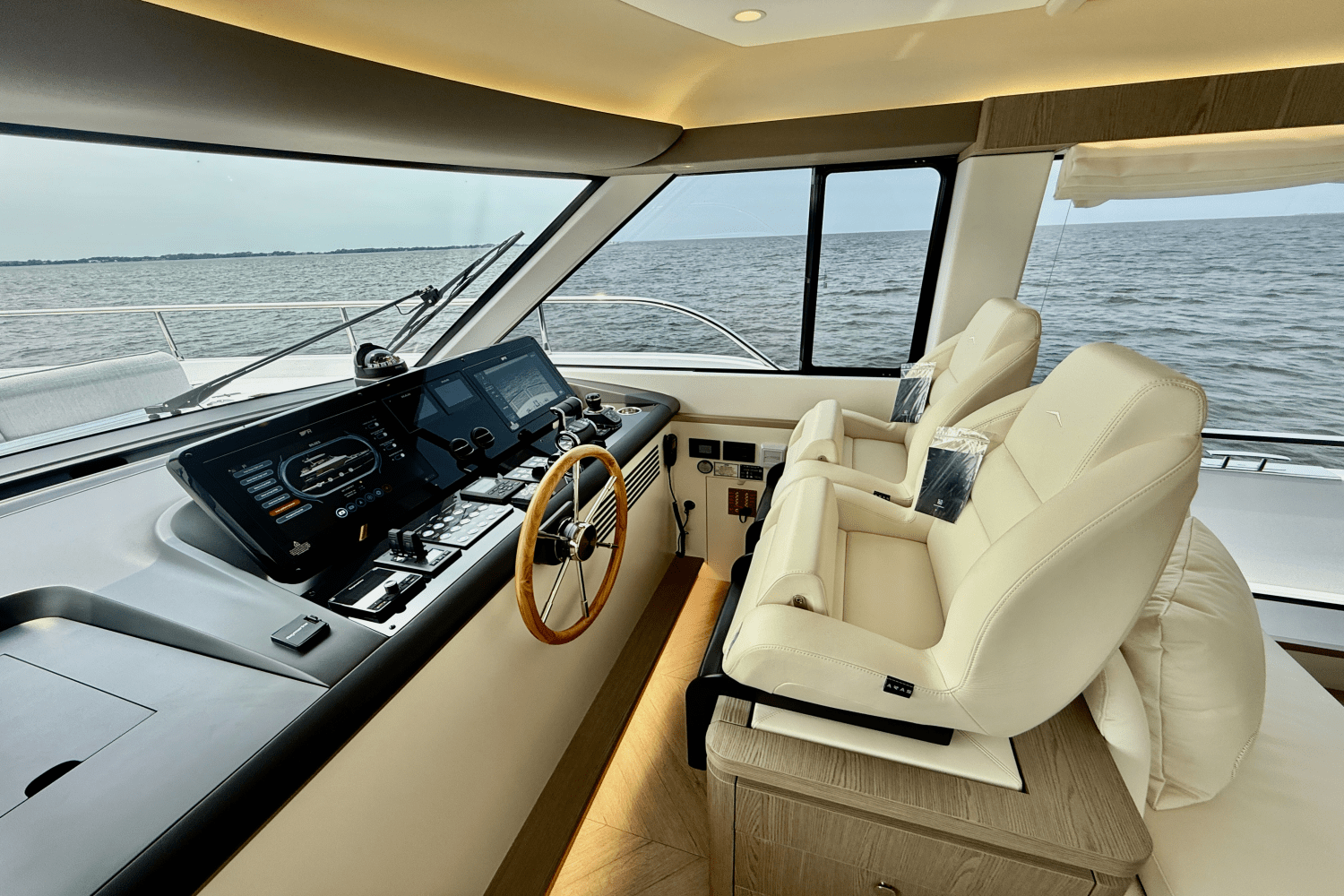 2026 Azimut
                                                             Magellano 60 Image Thumbnail #48