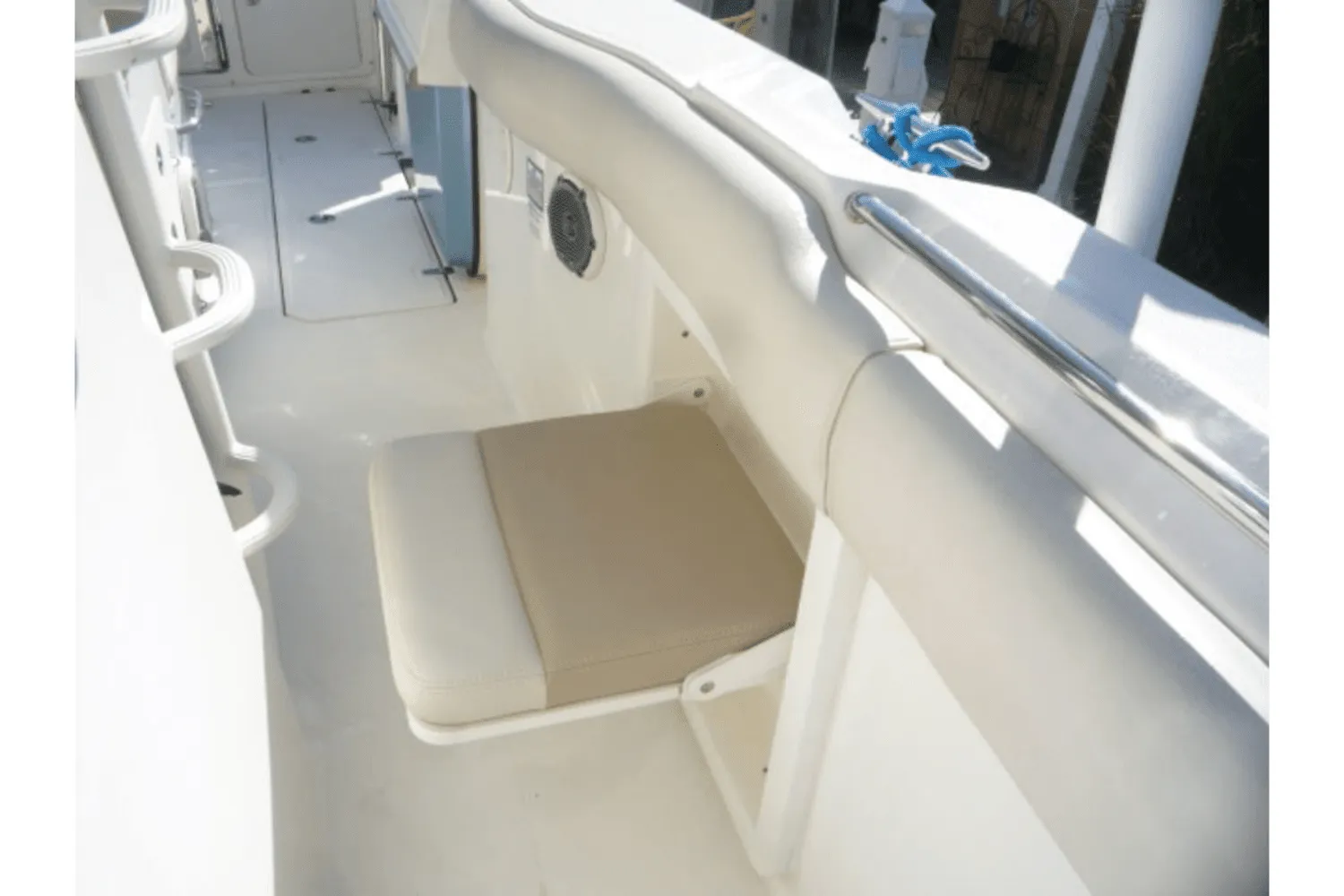 2017 Boston Whaler 330 OUTRAGE Image Thumbnail #7