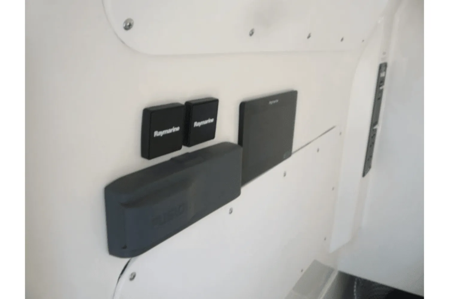 2017 Boston Whaler 330 OUTRAGE Image Thumbnail #15