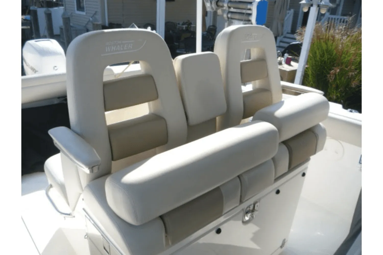 2017 Boston Whaler 330 OUTRAGE Image Thumbnail #11