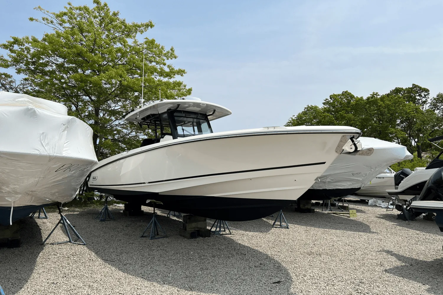 2023 Boston Whaler 330 OUTRAGE Image Thumbnail #0