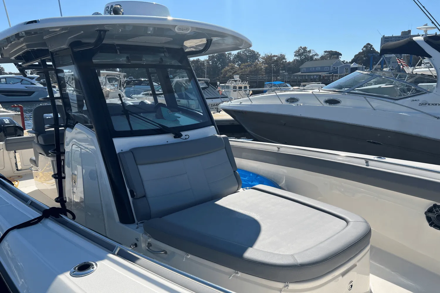 2023 Boston Whaler 330 OUTRAGE Image Thumbnail #6