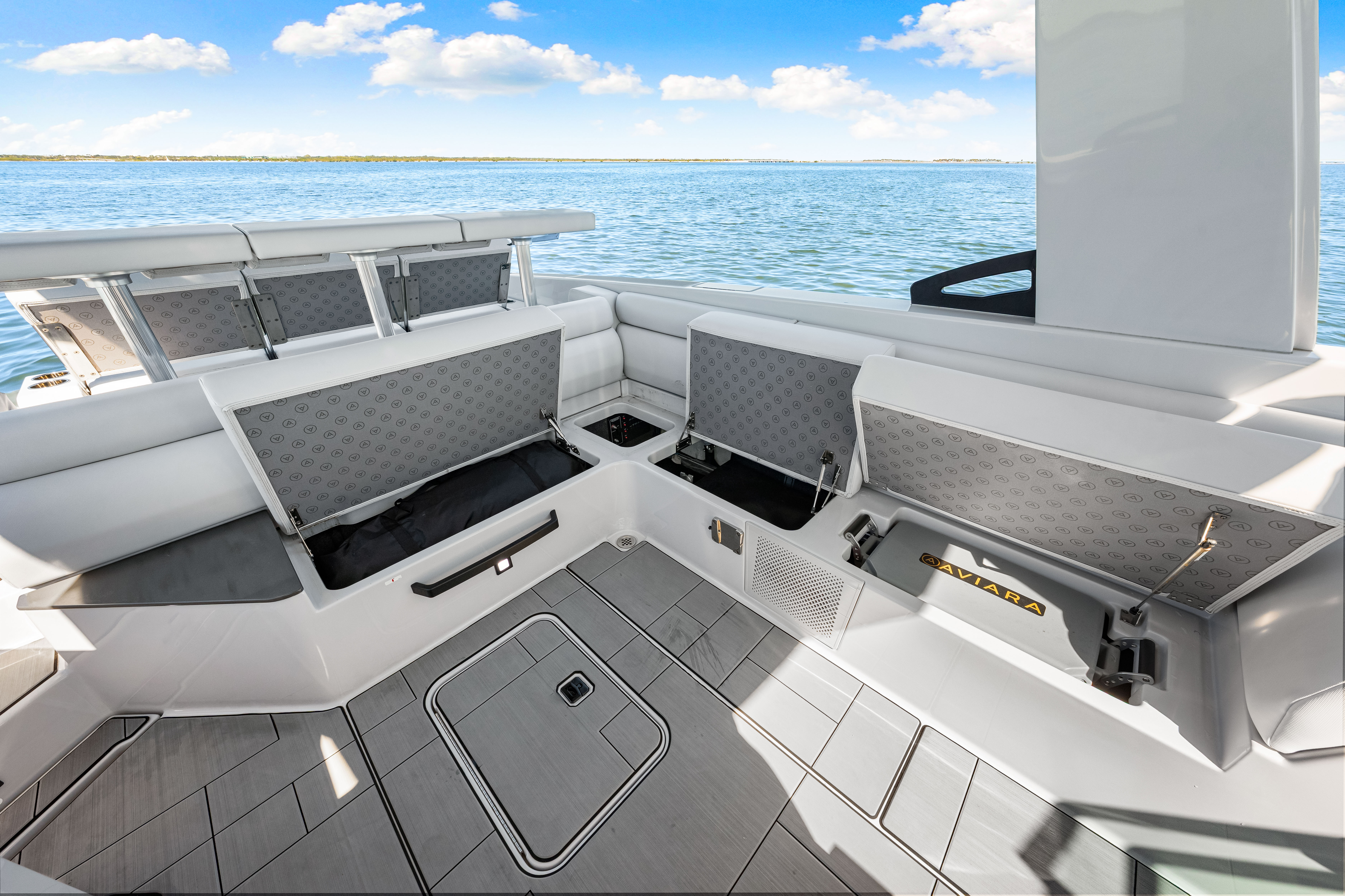 2024 Aviara AV32 Outboard Image Thumbnail #59