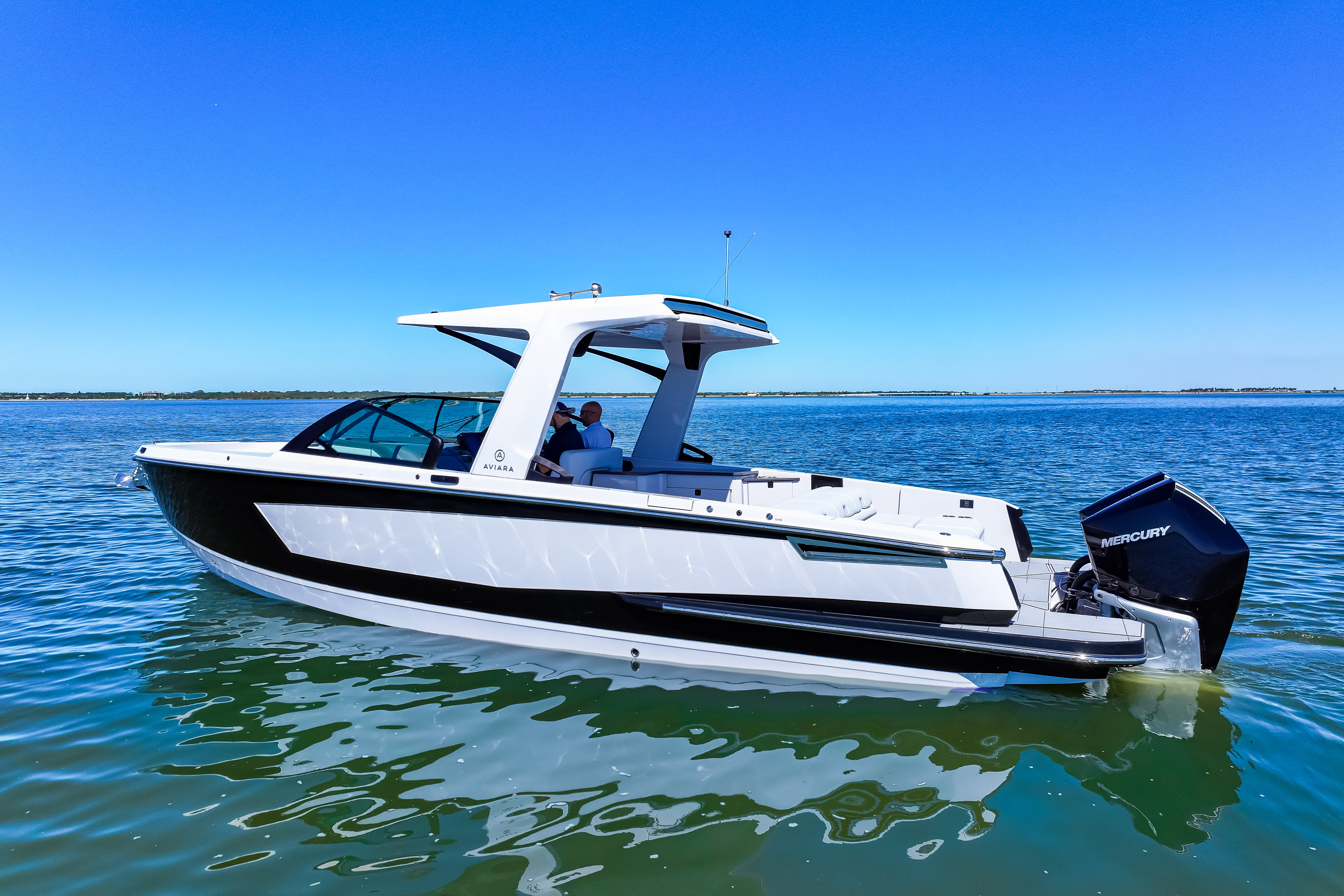 2024 Aviara AV32 Outboard Image Thumbnail #8