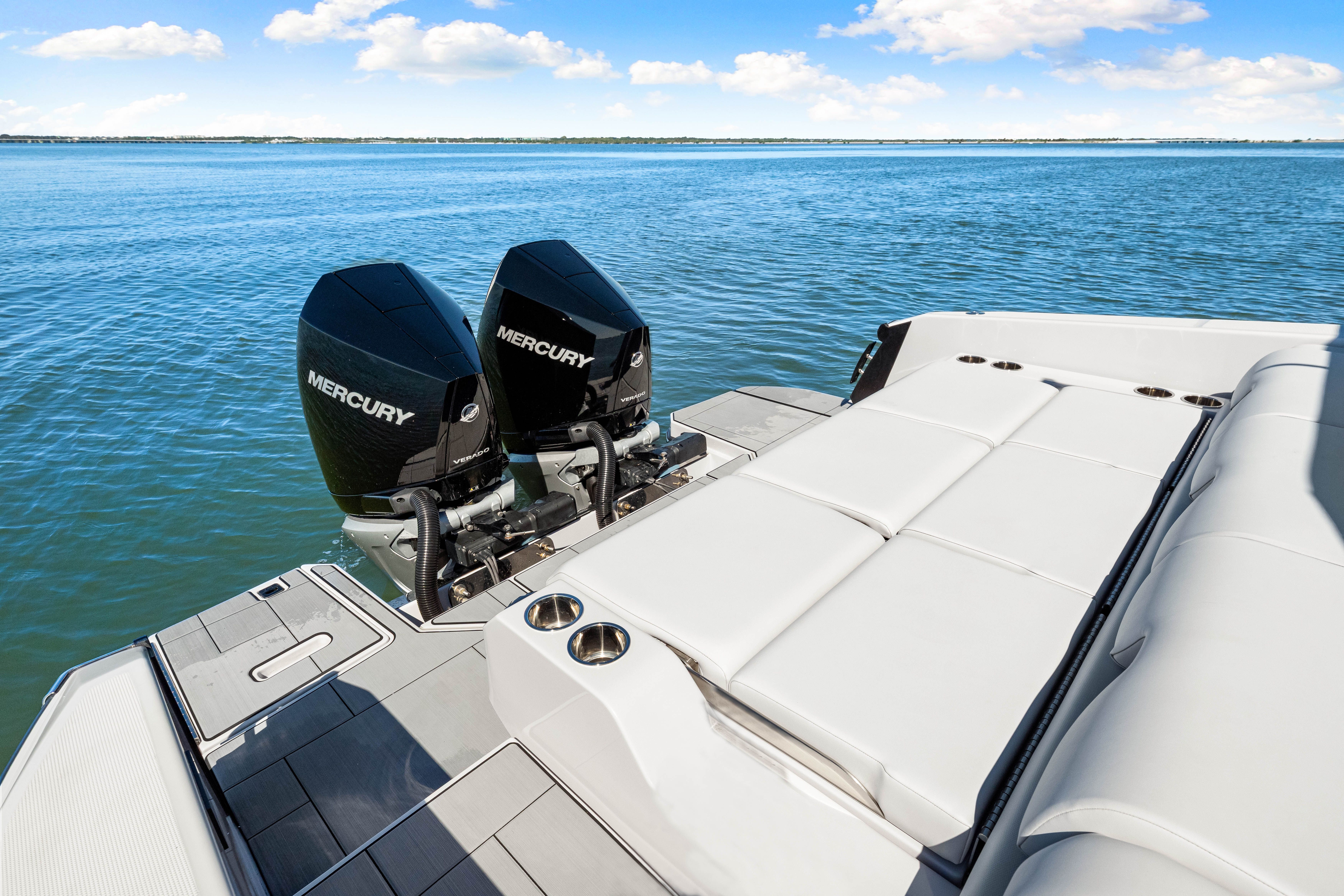 2024 Aviara AV32 Outboard Image Thumbnail #40
