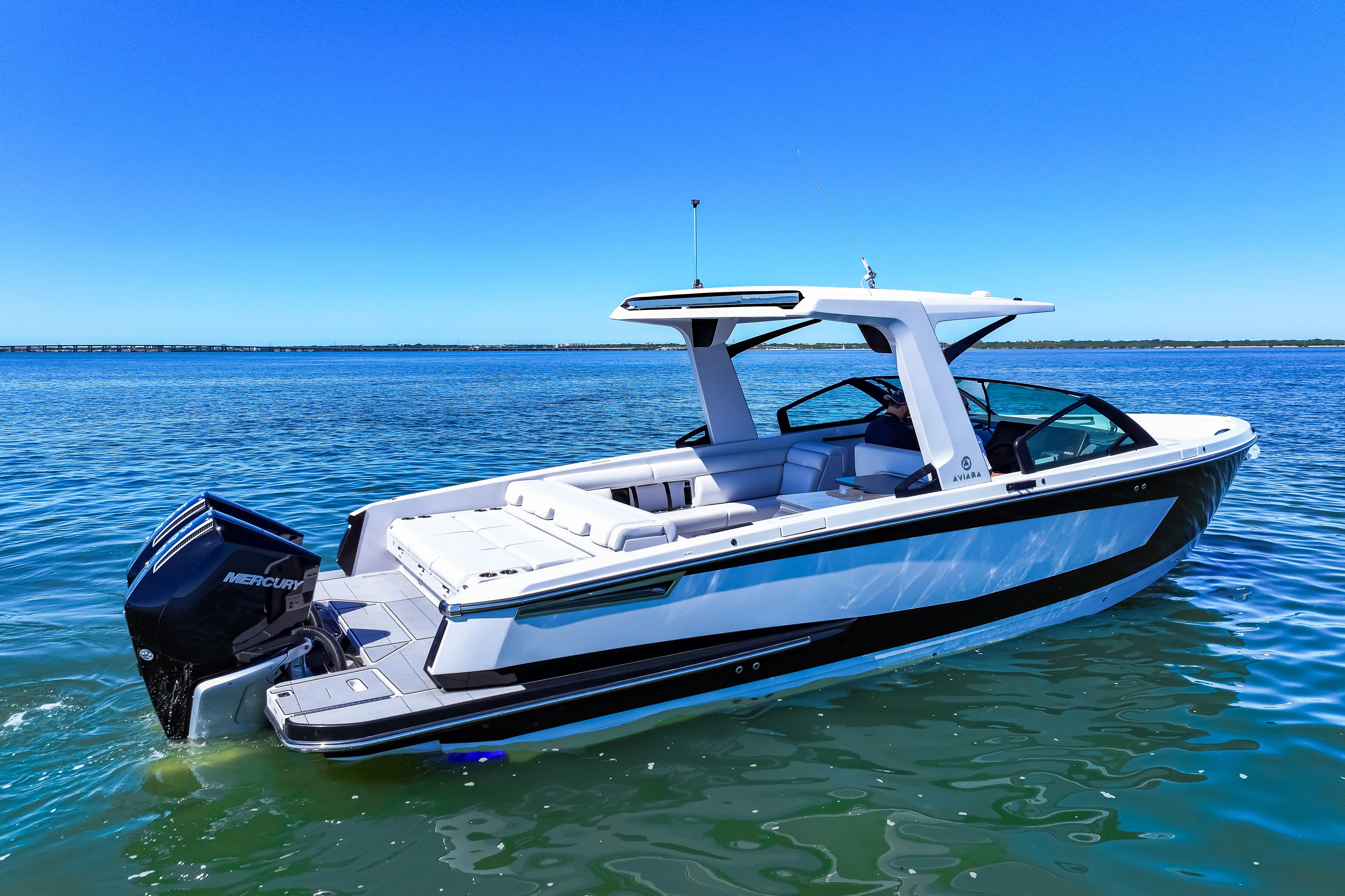 2024 Aviara AV32 Outboard Image Thumbnail #14