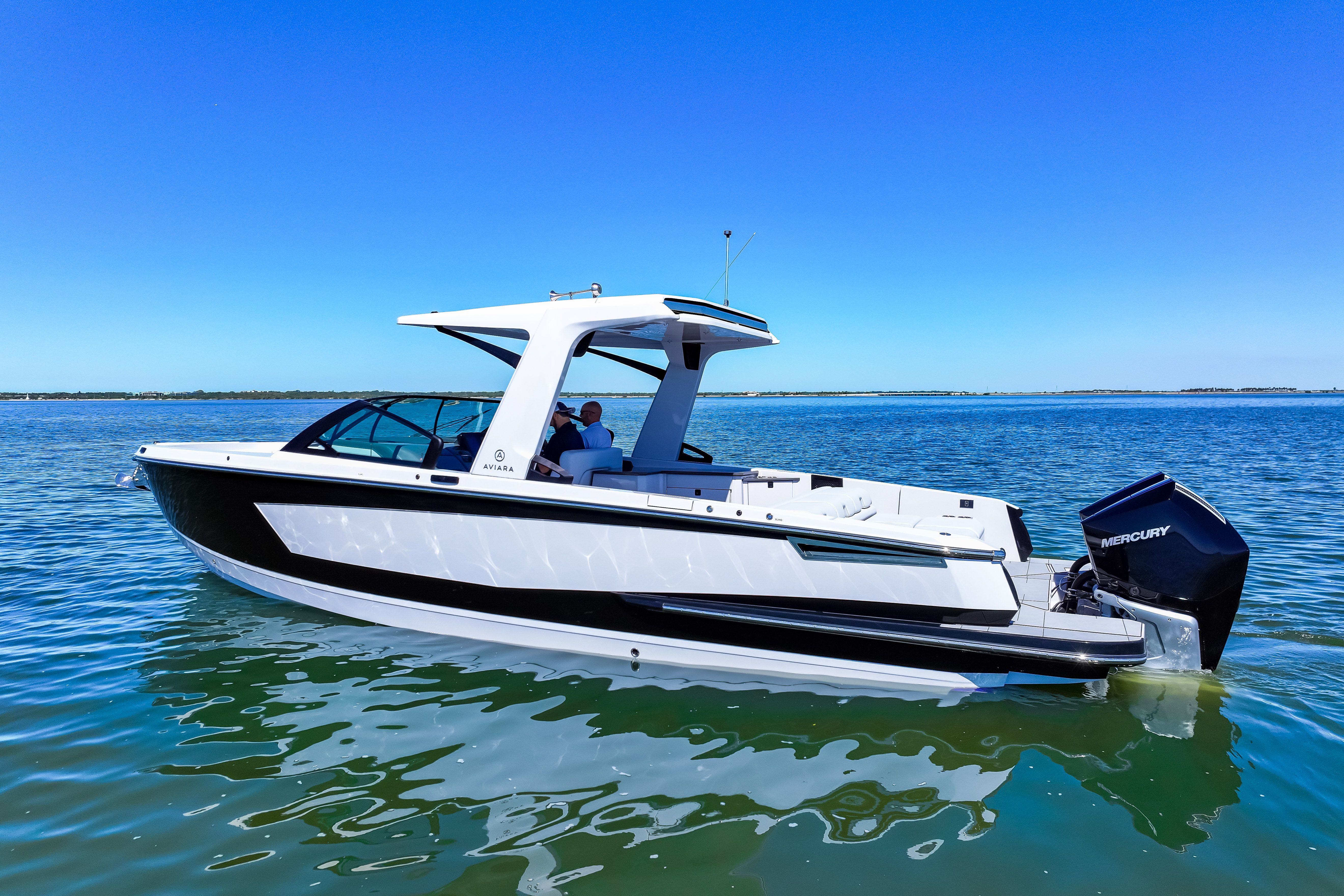 2024 Aviara AV32 Outboard Image Thumbnail #8