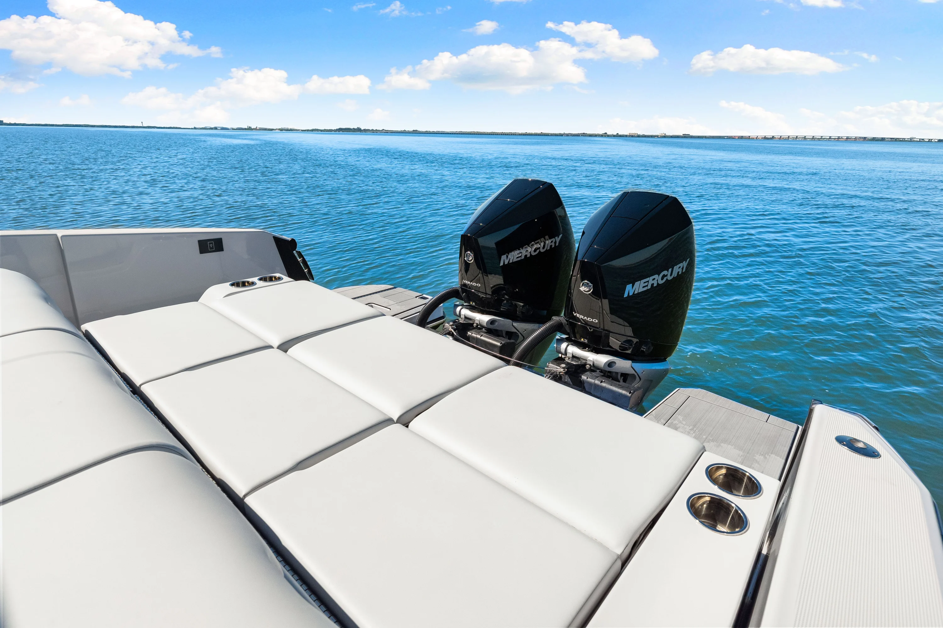 2024 Aviara AV32 Outboard Image Thumbnail #41