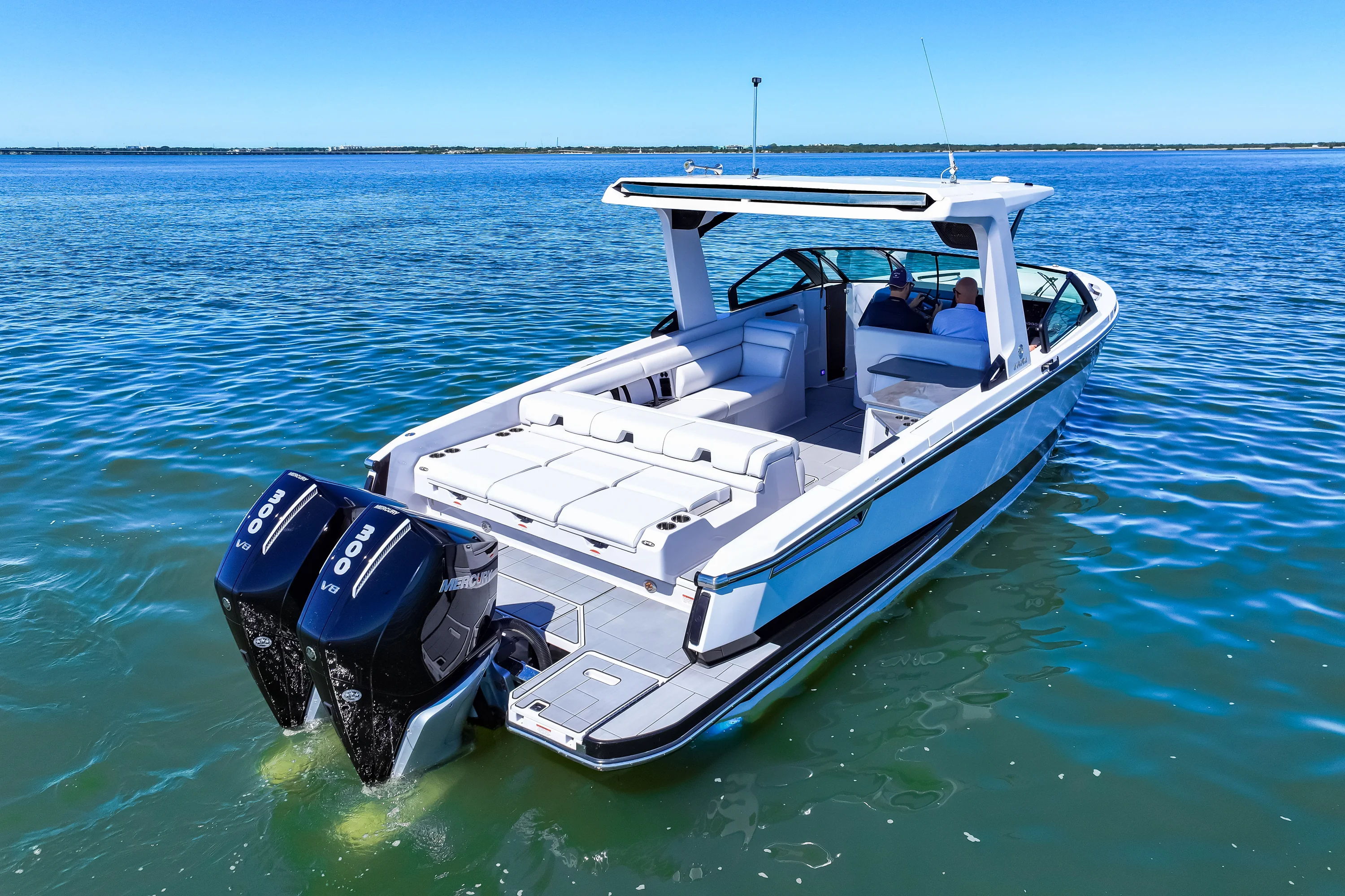 2024 Aviara AV32 Outboard Image Thumbnail #15
