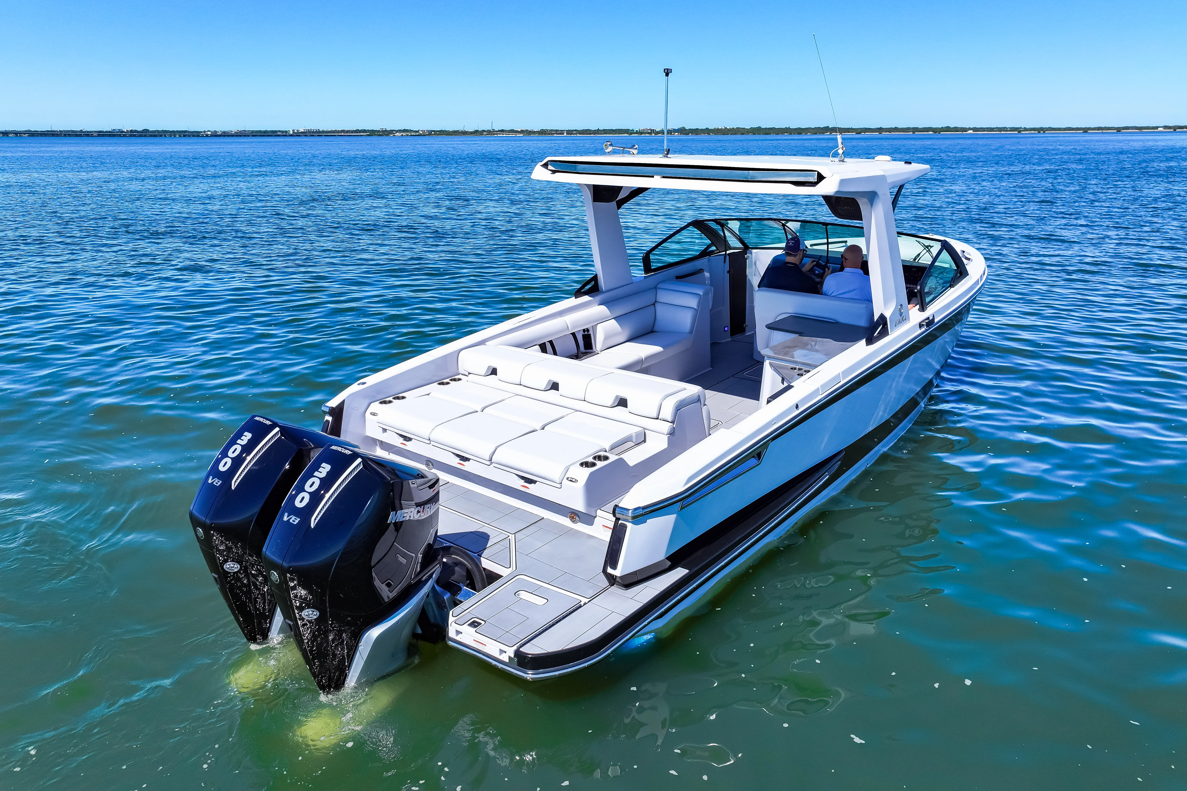 2024 Aviara AV32 Outboard Image Thumbnail #15
