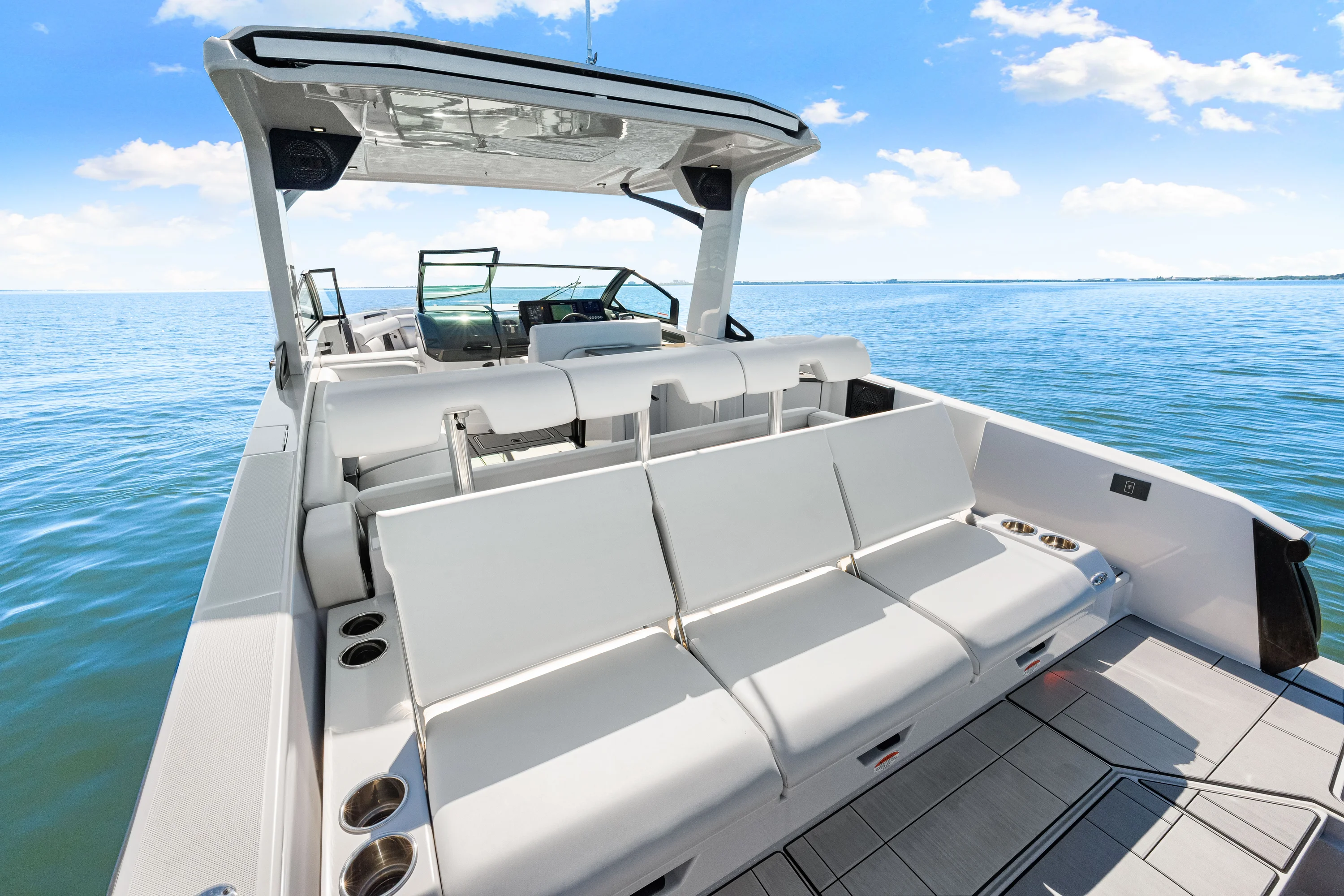 2024 Aviara AV32 Outboard Image Thumbnail #38