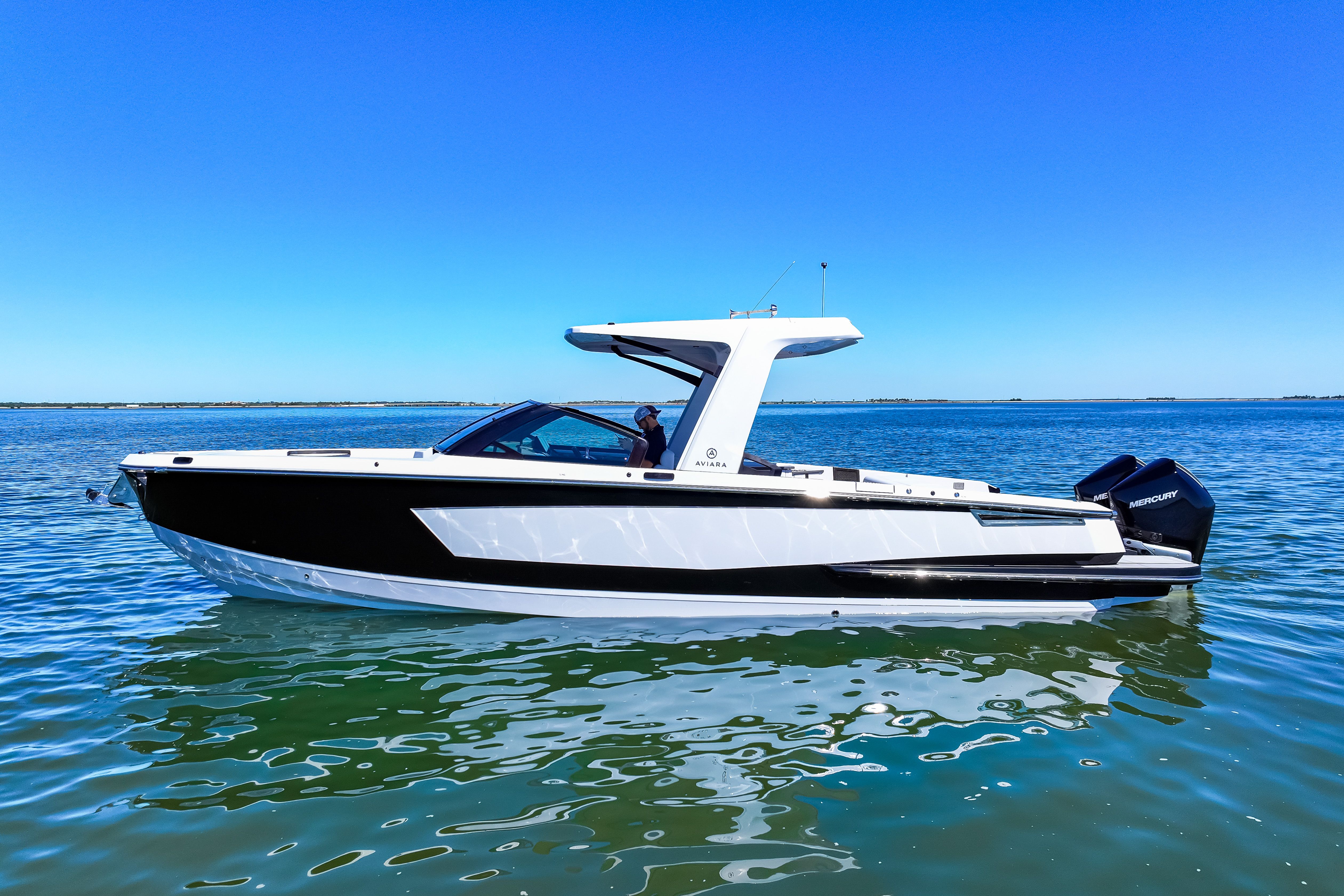 2024 Aviara AV32 Outboard Image Thumbnail #7