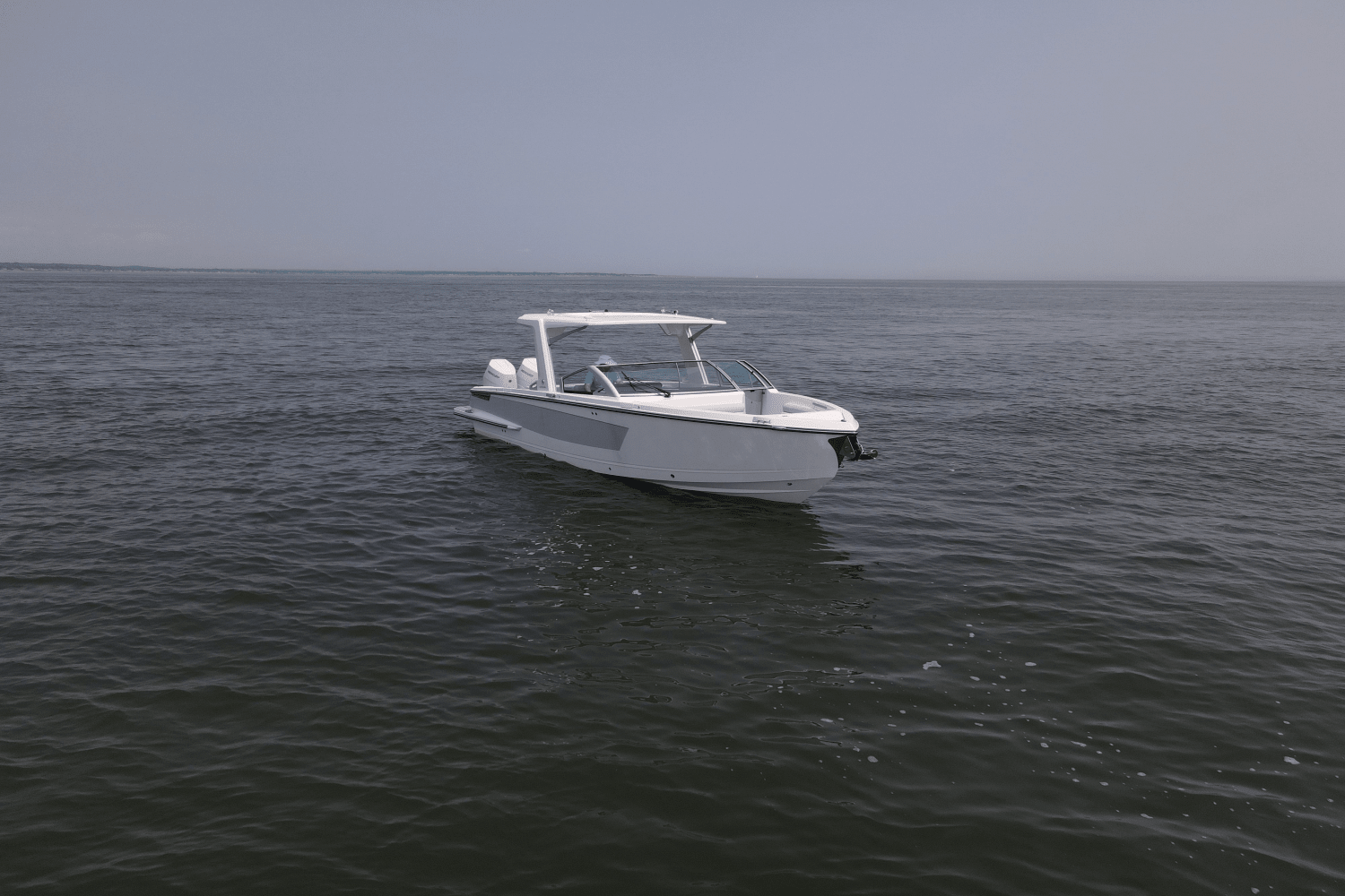 2024 Aviara AV32 Outboard Image Thumbnail #3