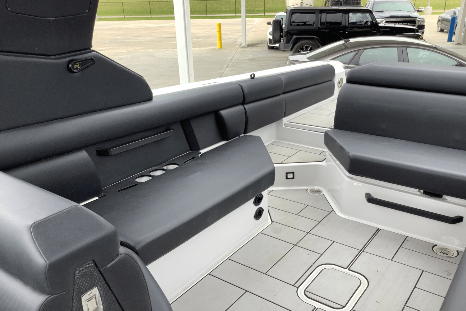 2024 Aviara AV28 Surf Image Thumbnail #9