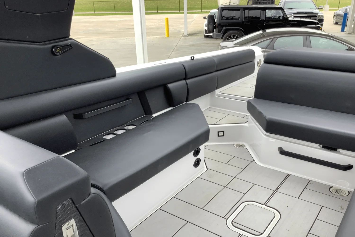 2024 Aviara AV28 Surf Image Thumbnail #9