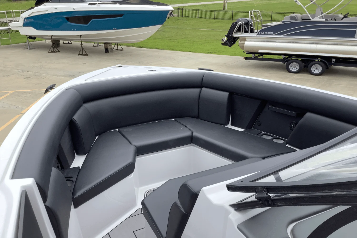 2024 Aviara AV28 Surf Image Thumbnail #23