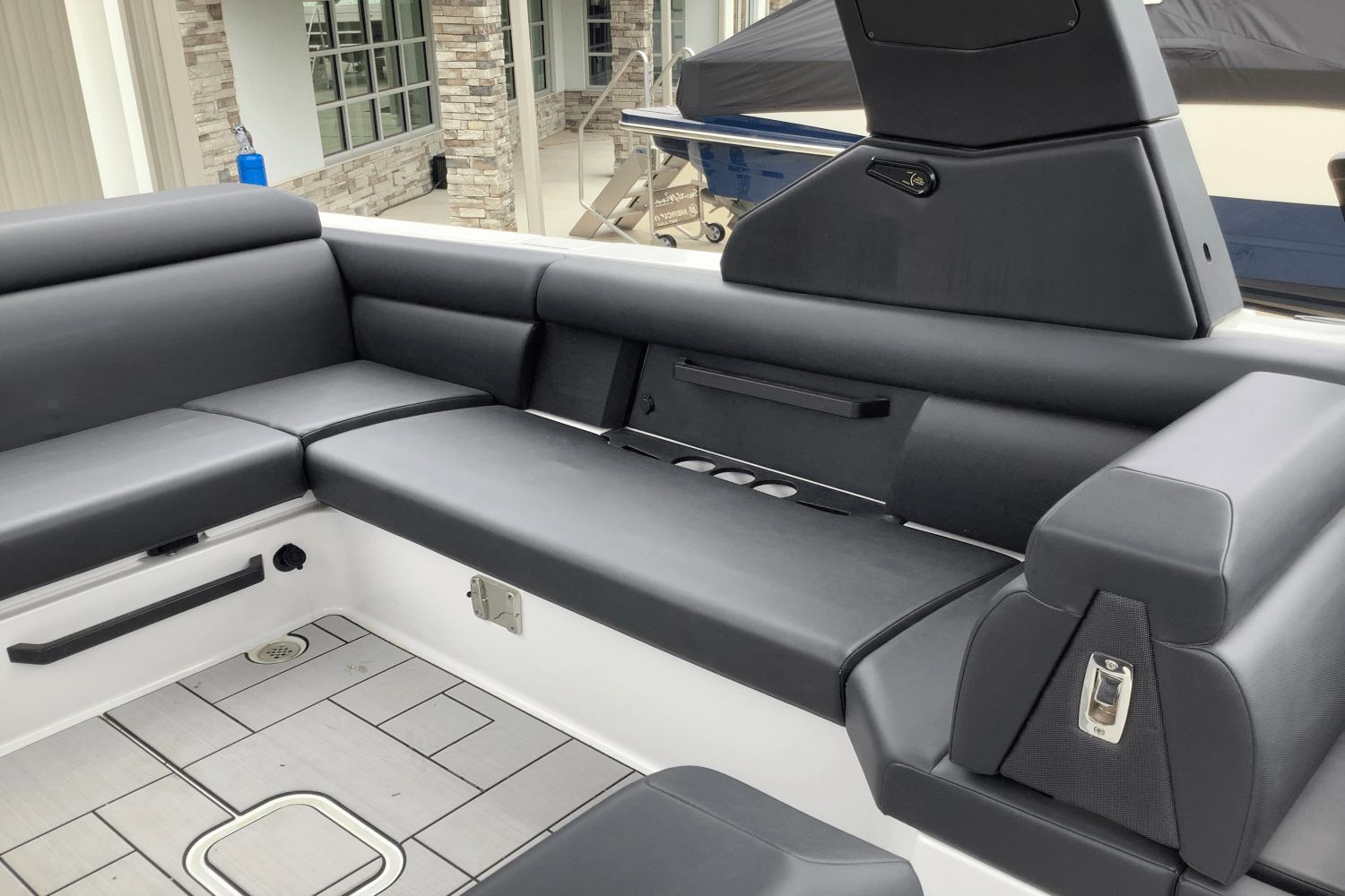 2024 Aviara AV28 Surf Image Thumbnail #11