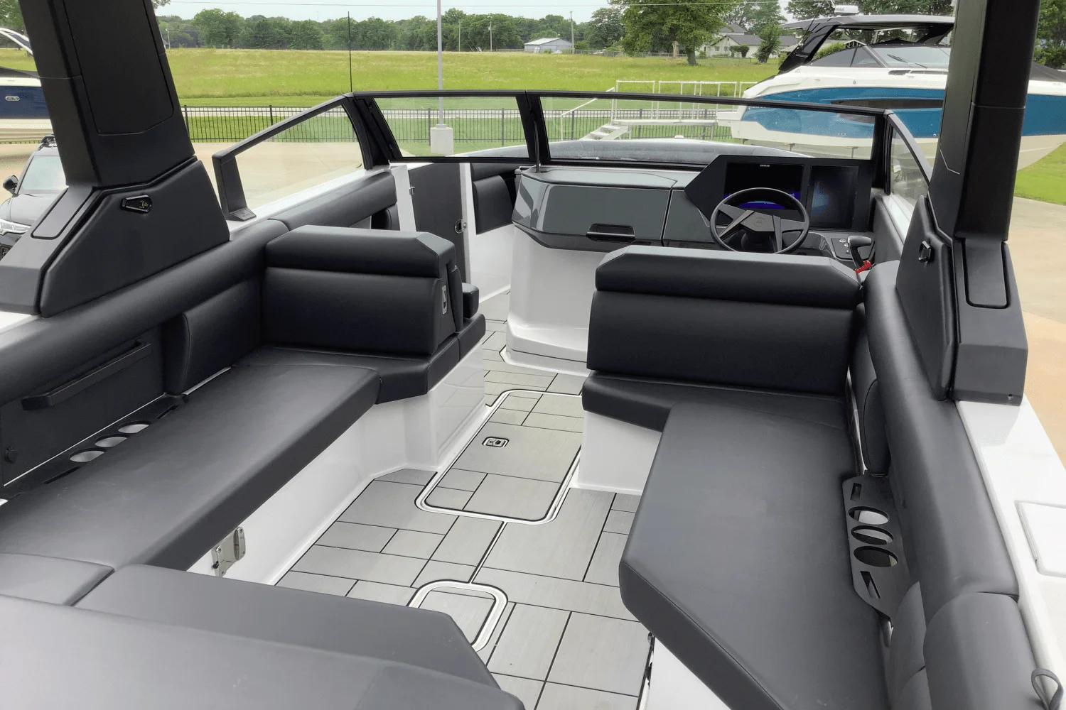 2024 Aviara AV28 Surf Image Thumbnail #8