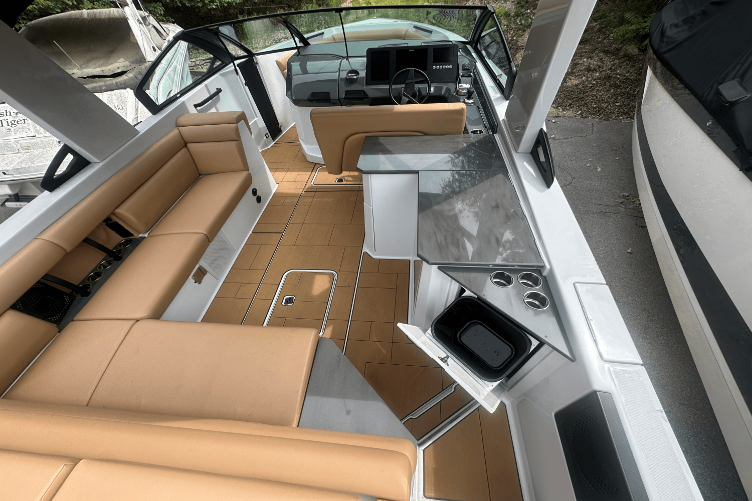 2024 Aviara AV32 Image Thumbnail #17