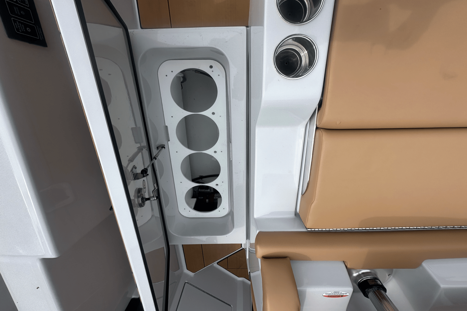 2024 Aviara AV32 Image Thumbnail #16