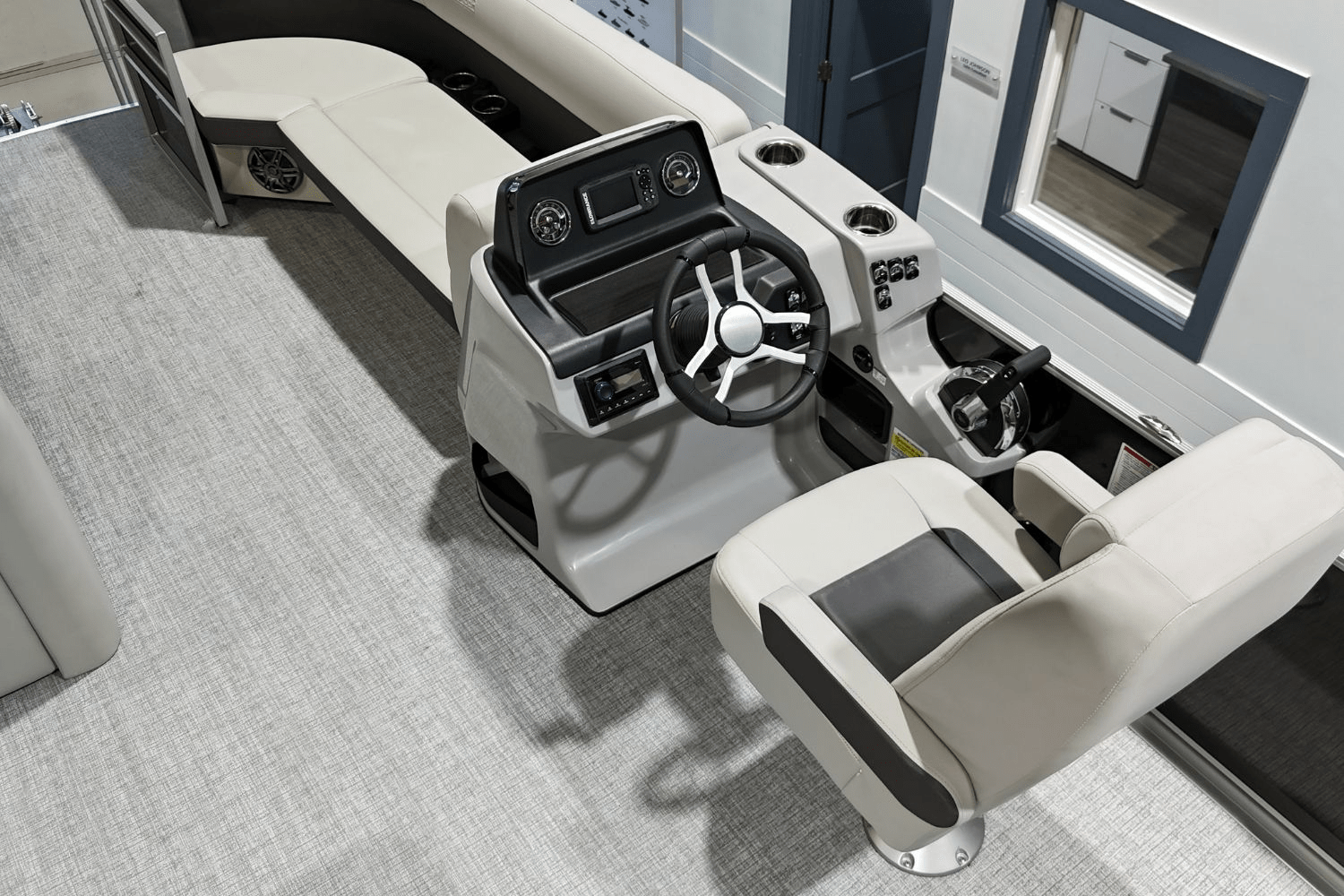 2024 Harris Cruiser 230 Image Thumbnail #10
