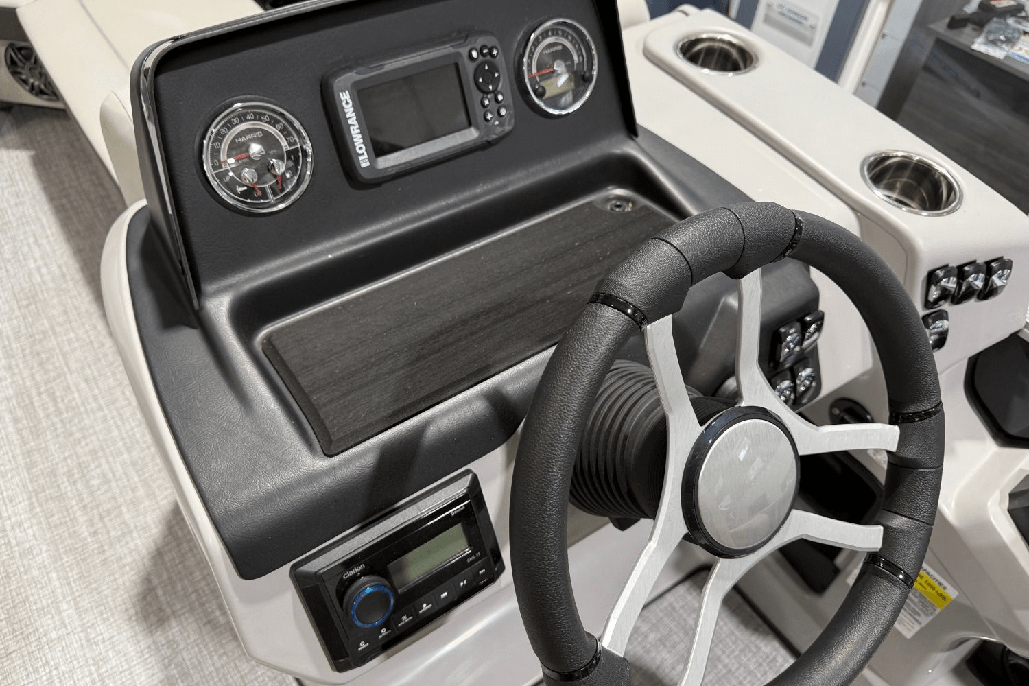 2024 Harris Cruiser 230 Image Thumbnail #13