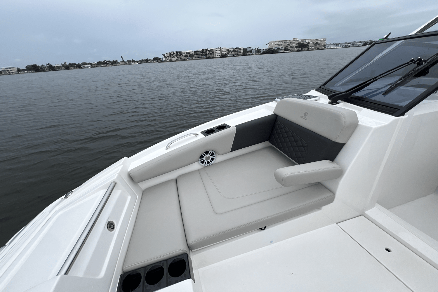 2025 Aquila 32 Image Thumbnail #16