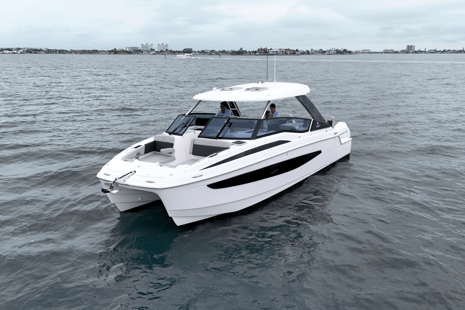 2025 Aquila 32 Image Thumbnail #9