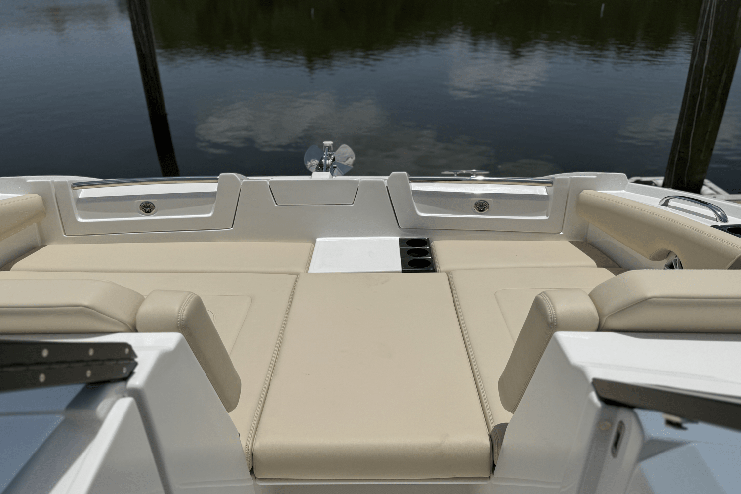 2025 Aquila 32 Image Thumbnail #32