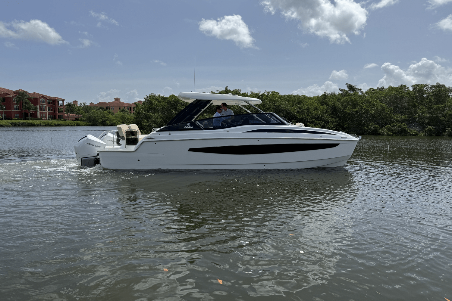 2025 Aquila 32 Image Thumbnail #8