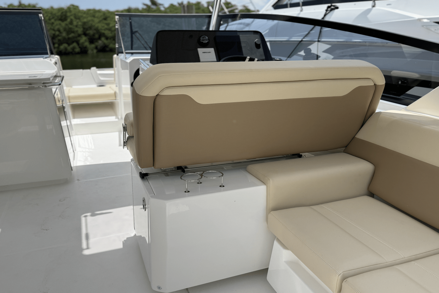 2025 Aquila 32 Image Thumbnail #18