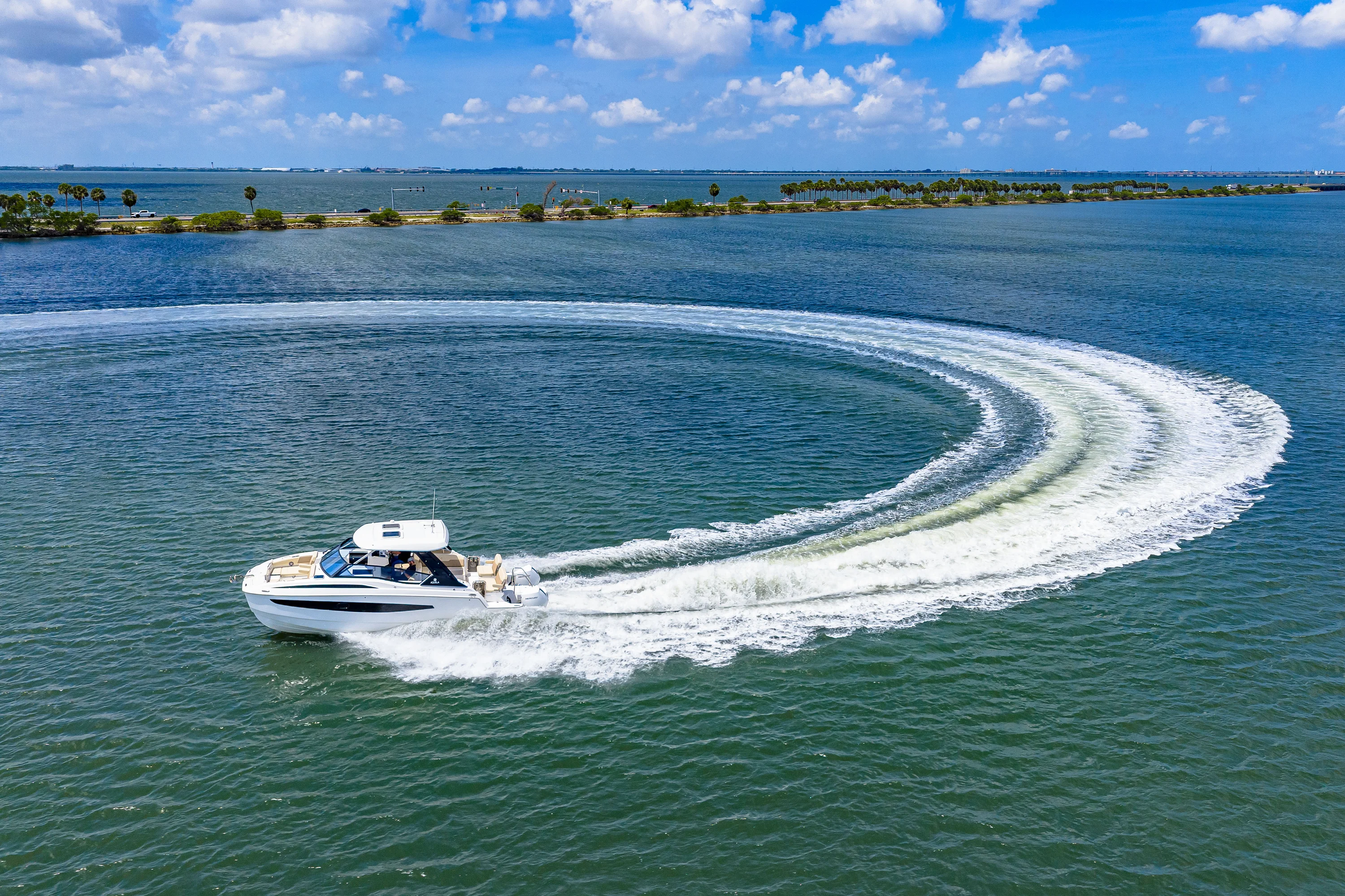 2026 Aquila 32 Sport Image Thumbnail #32