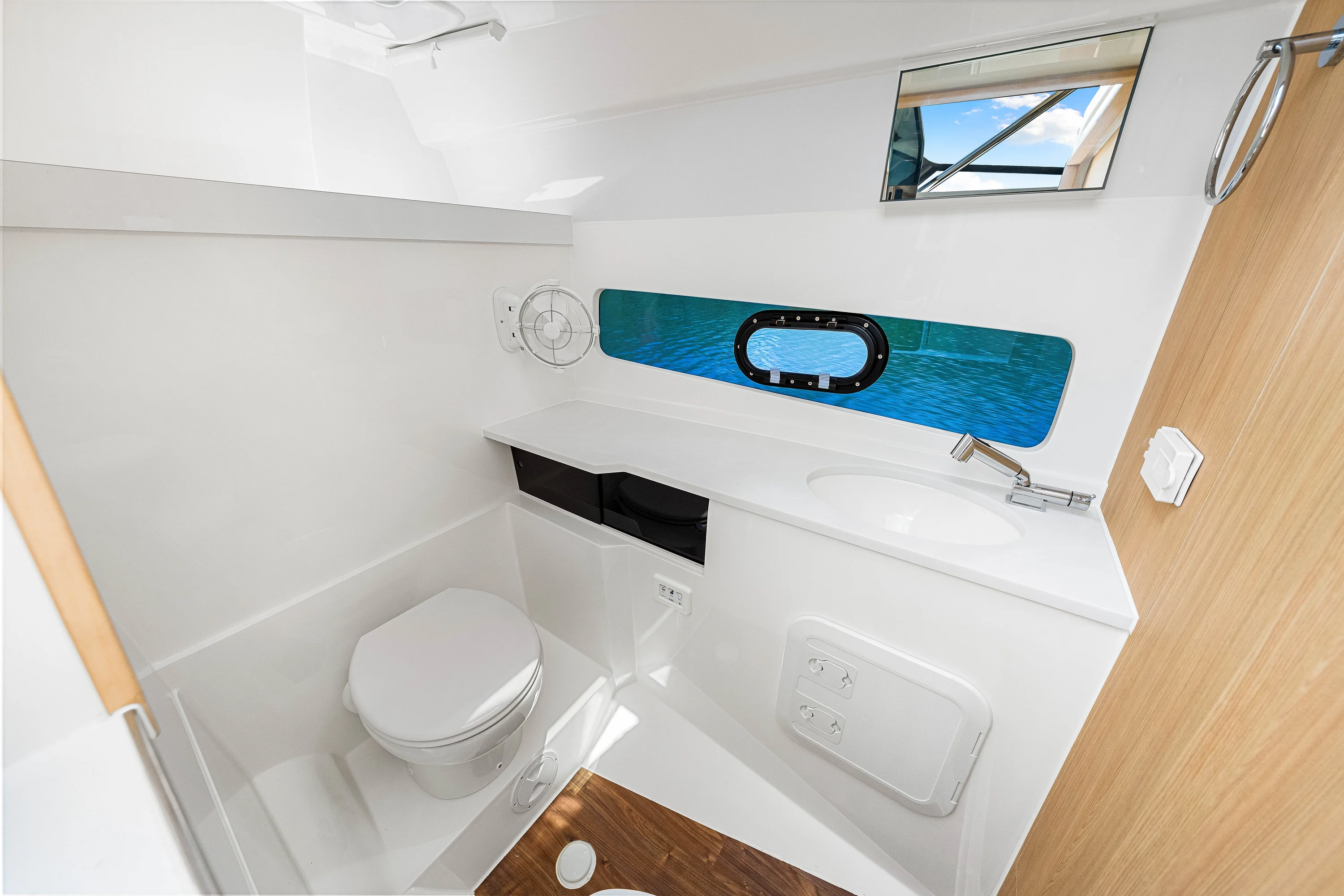 2026 Aquila 32 Sport Image Thumbnail #75