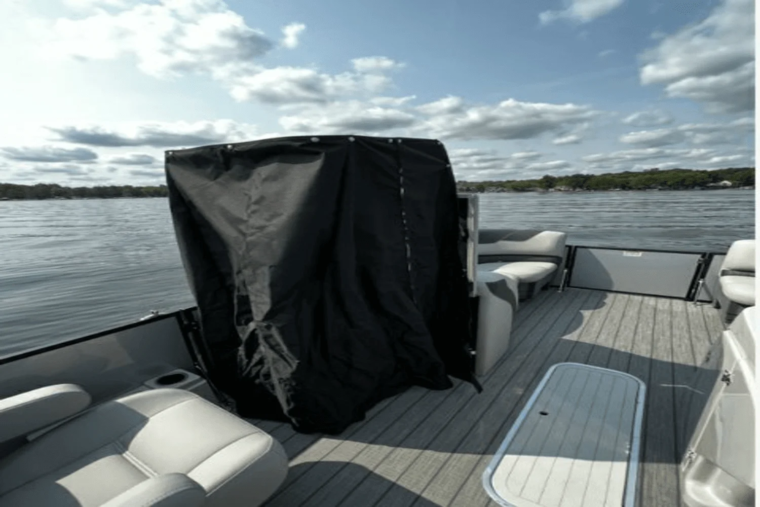 2024 Sylvan L5 Image Thumbnail #10