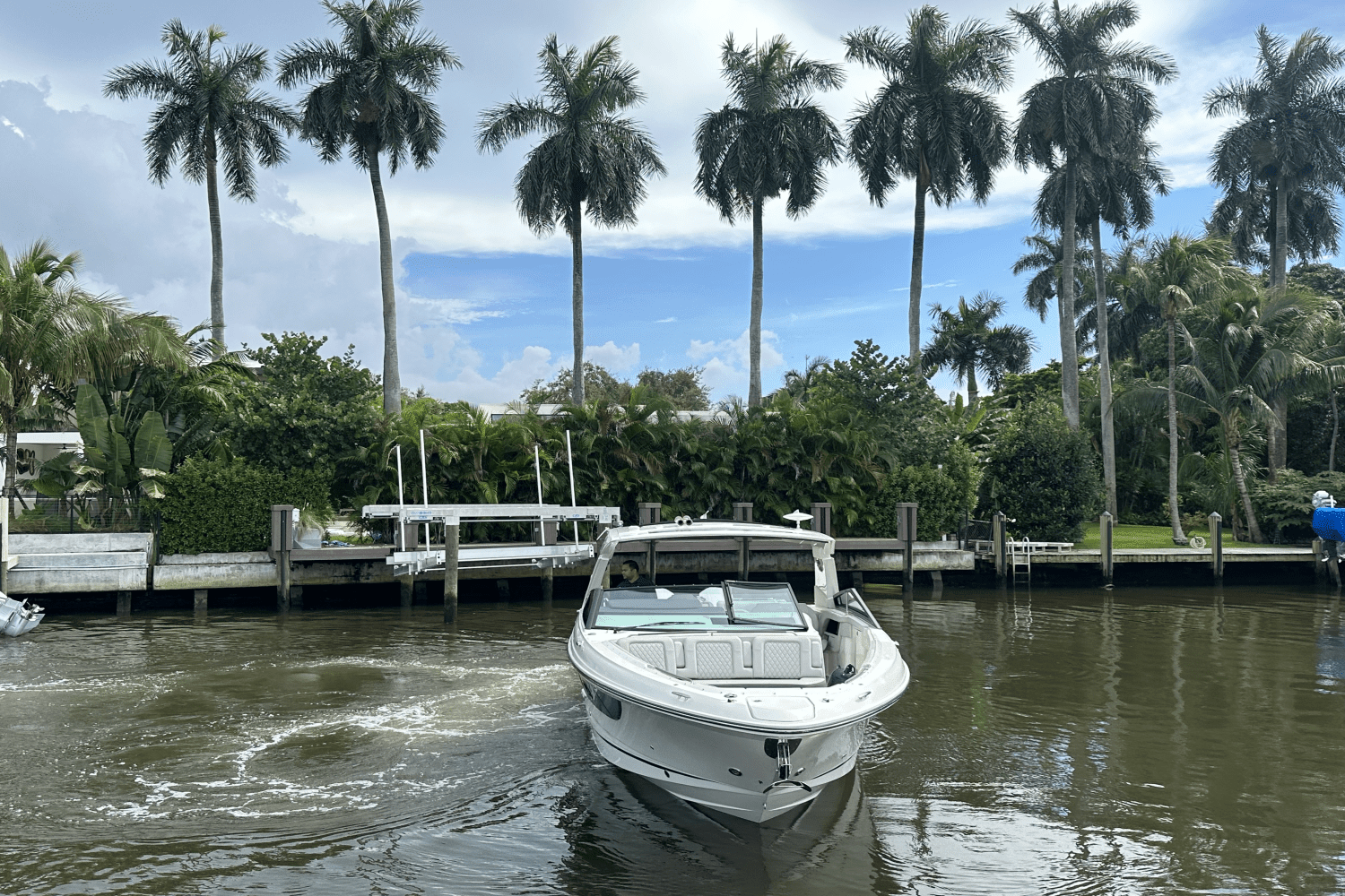 2024 Sea Ray 400 SLX Outboard Image Thumbnail #7