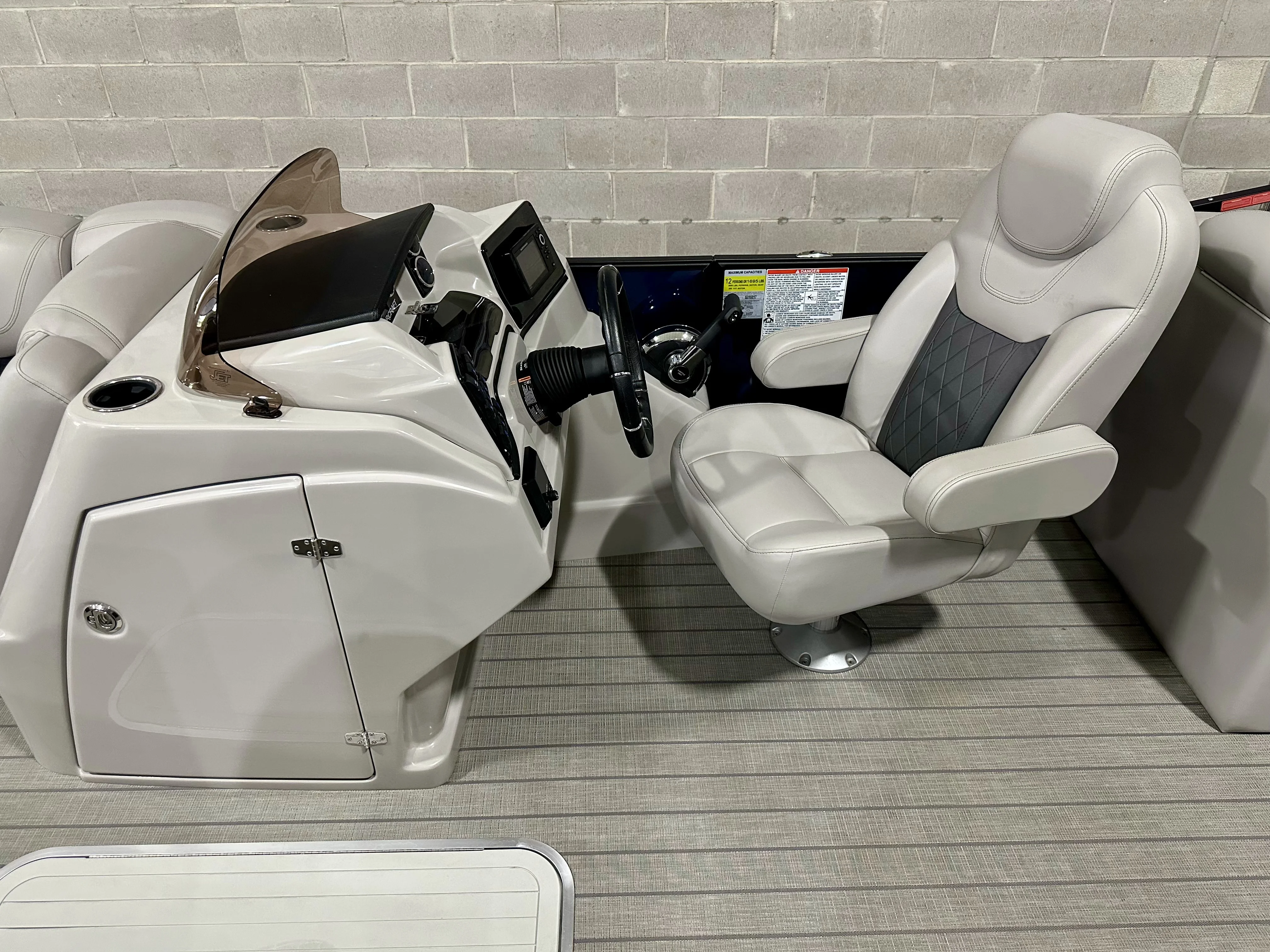 2024 Starcraft SLS3TT Image Thumbnail #7