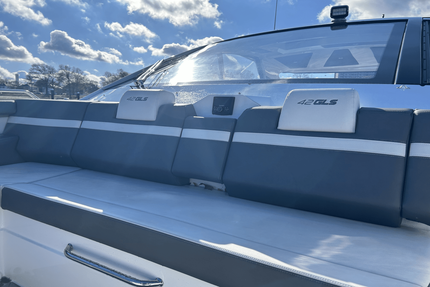 2021 Cruisers Yachts
                                                             42 GLS Outboard Image Thumbnail #27