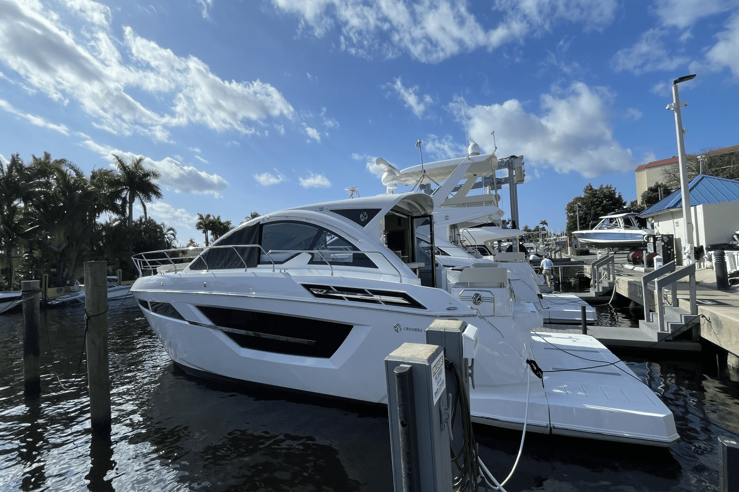 Thumbnail 4 for 2024 Cruisers Yachts 50 Cantius